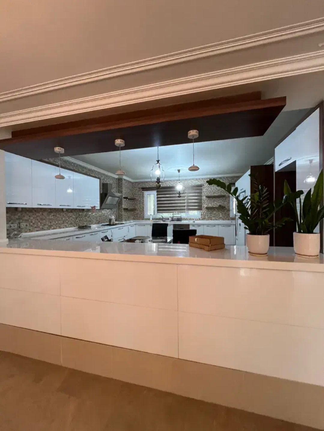 اجاره آپارتمان 330متر تکواحد قلب گلسنگ مناسب کار و سکونت