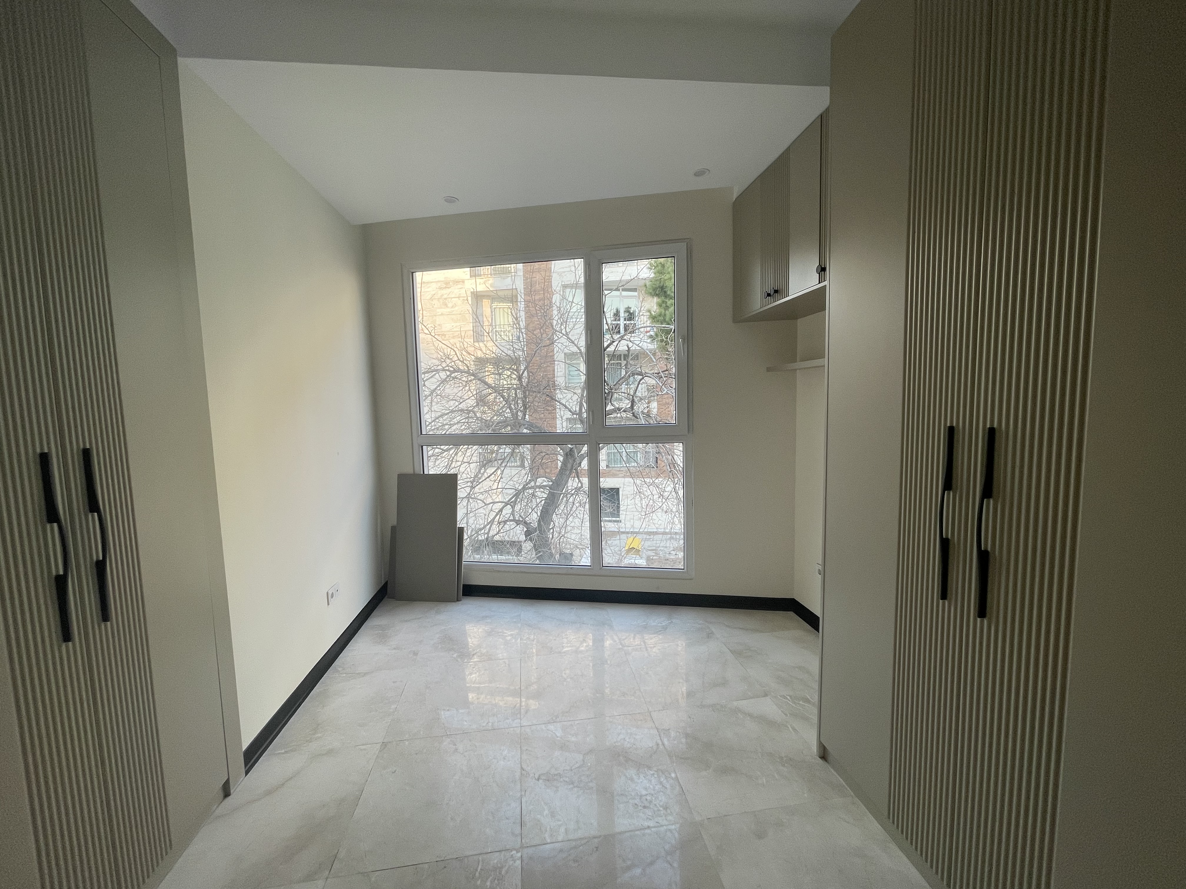 فروش اپارتمان 110 متری در حکمت