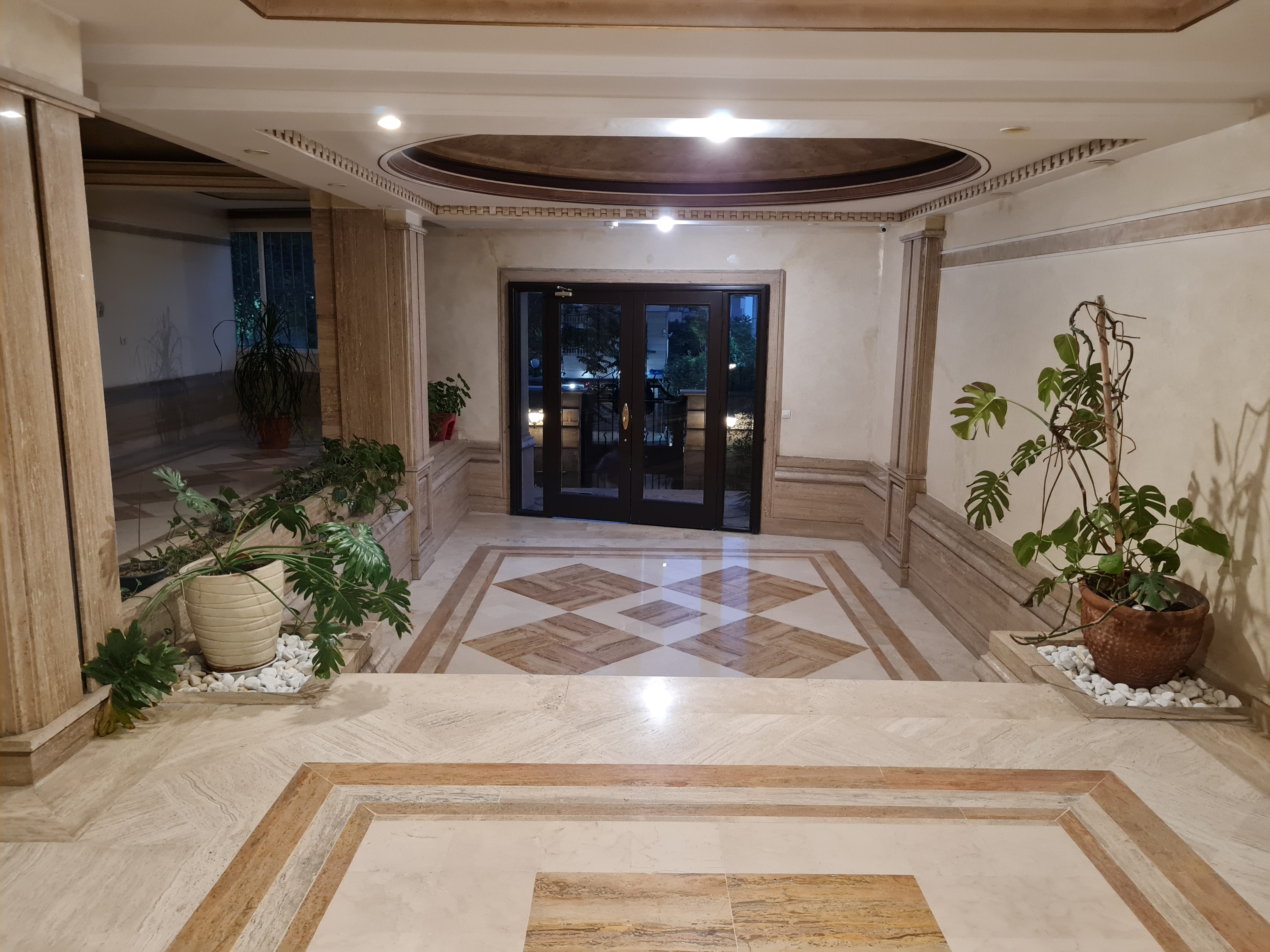 فروش آپارتمان 110 متر دیباجی جنوبی تاپ لوکیشن