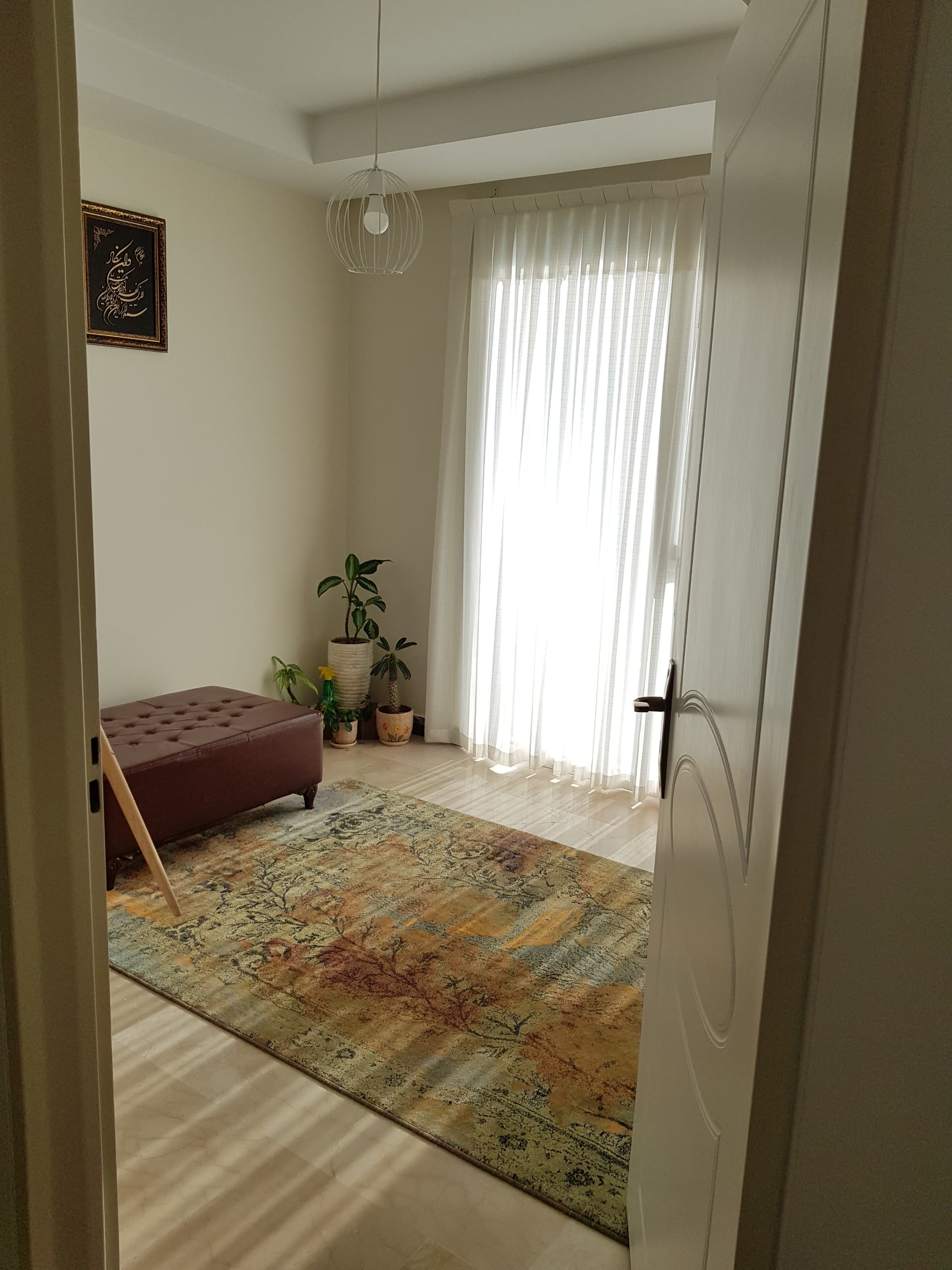 فروش آپارتمان 85 متر دزاشیب 2خواب سالن نور جنوب