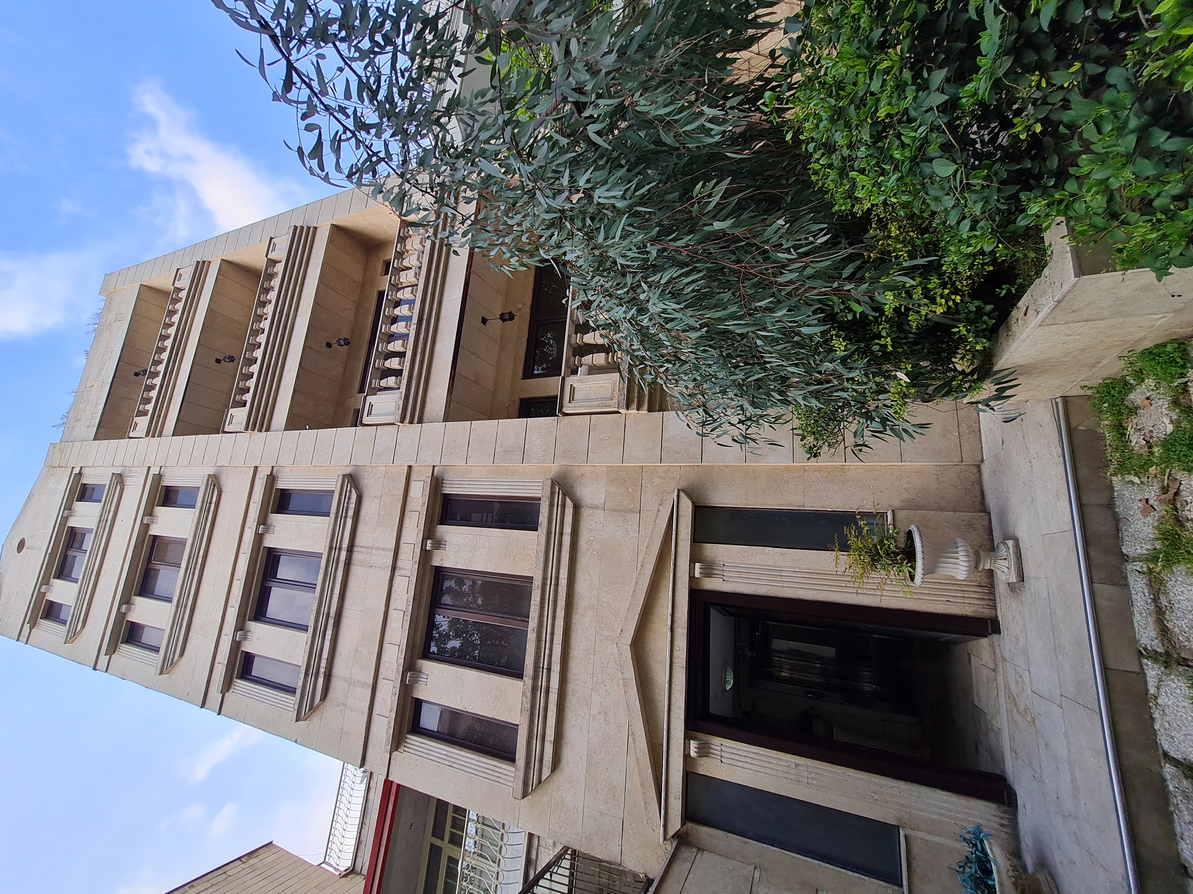 اجاره آپارتمان 115 متر اقدسیه تاپ لوکیشن