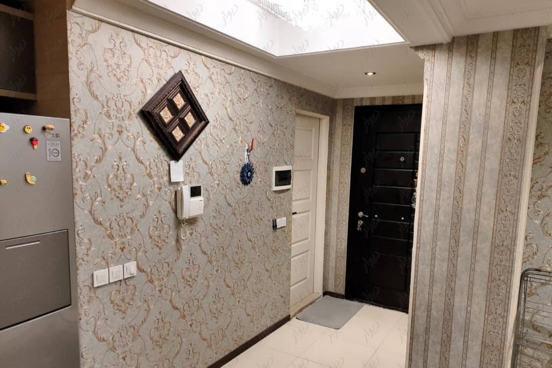 فروش آپارتمان 107 متر ازگل بالکن دار