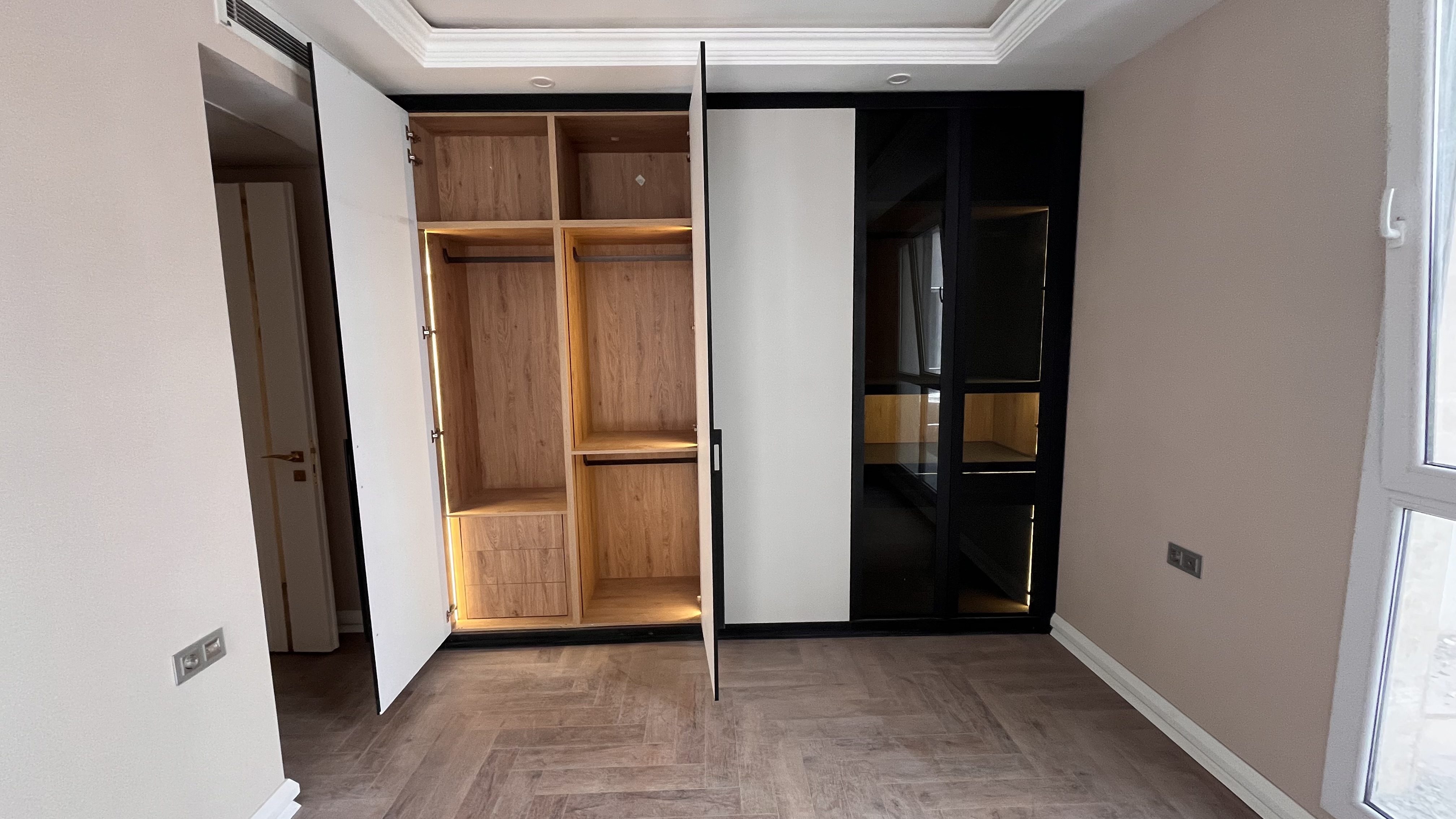 اجاره واحد آپارتمان 150متری، 3خواب،لابی هتلینگ، فول امکانات، نوساز در هروی