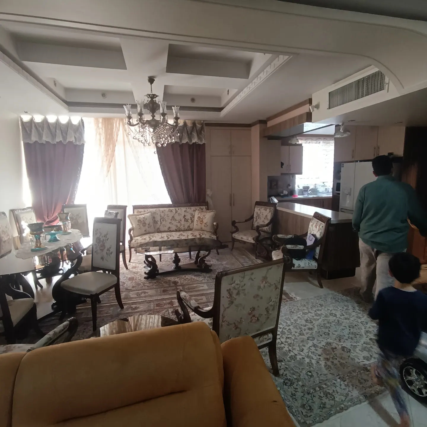 فروش آپارتمان 75 متر شهرک لاله  2 خواب سرایداری مقیم