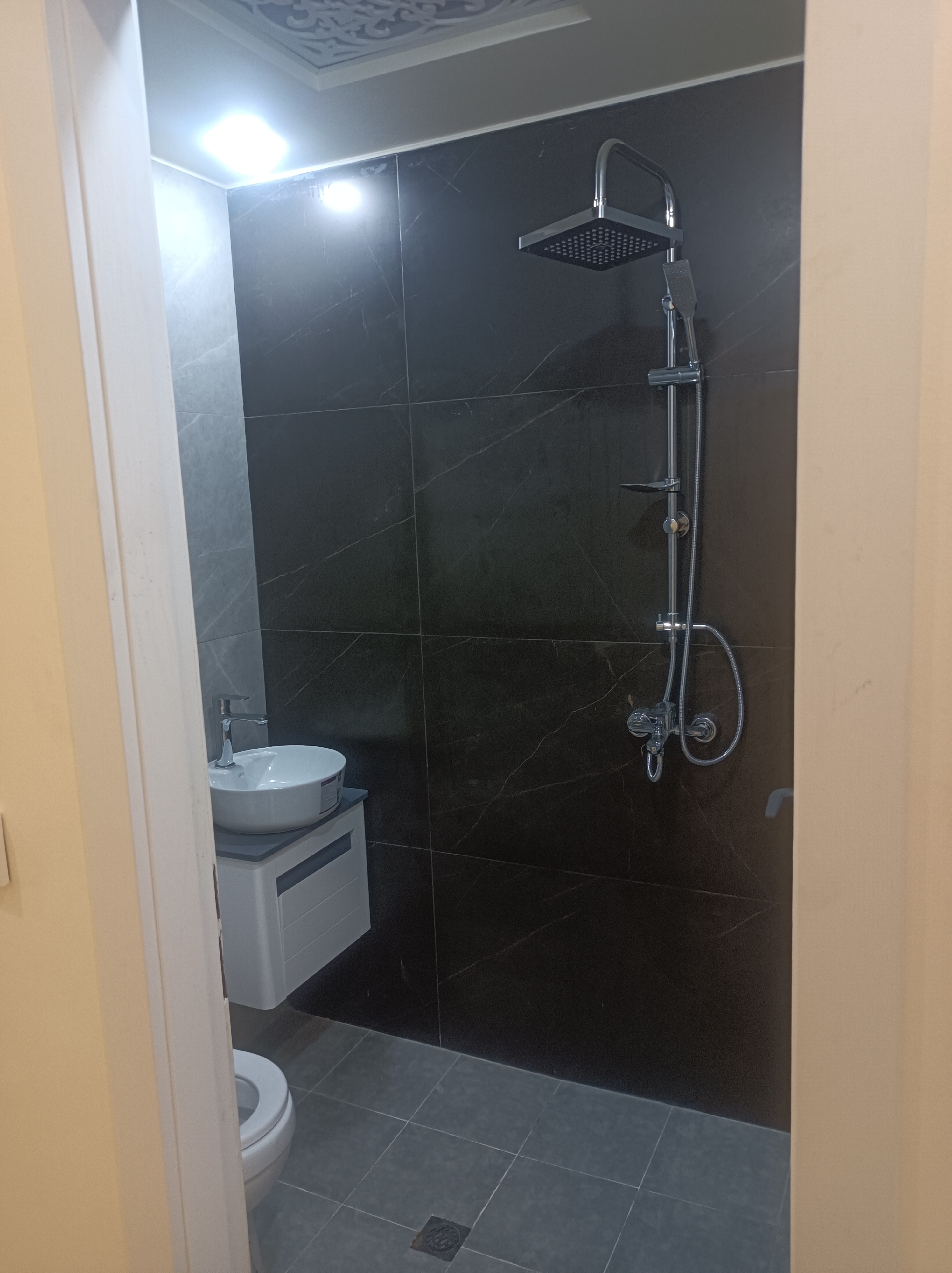 اجاره آپارتمان 105متر فدک 3خواب فول