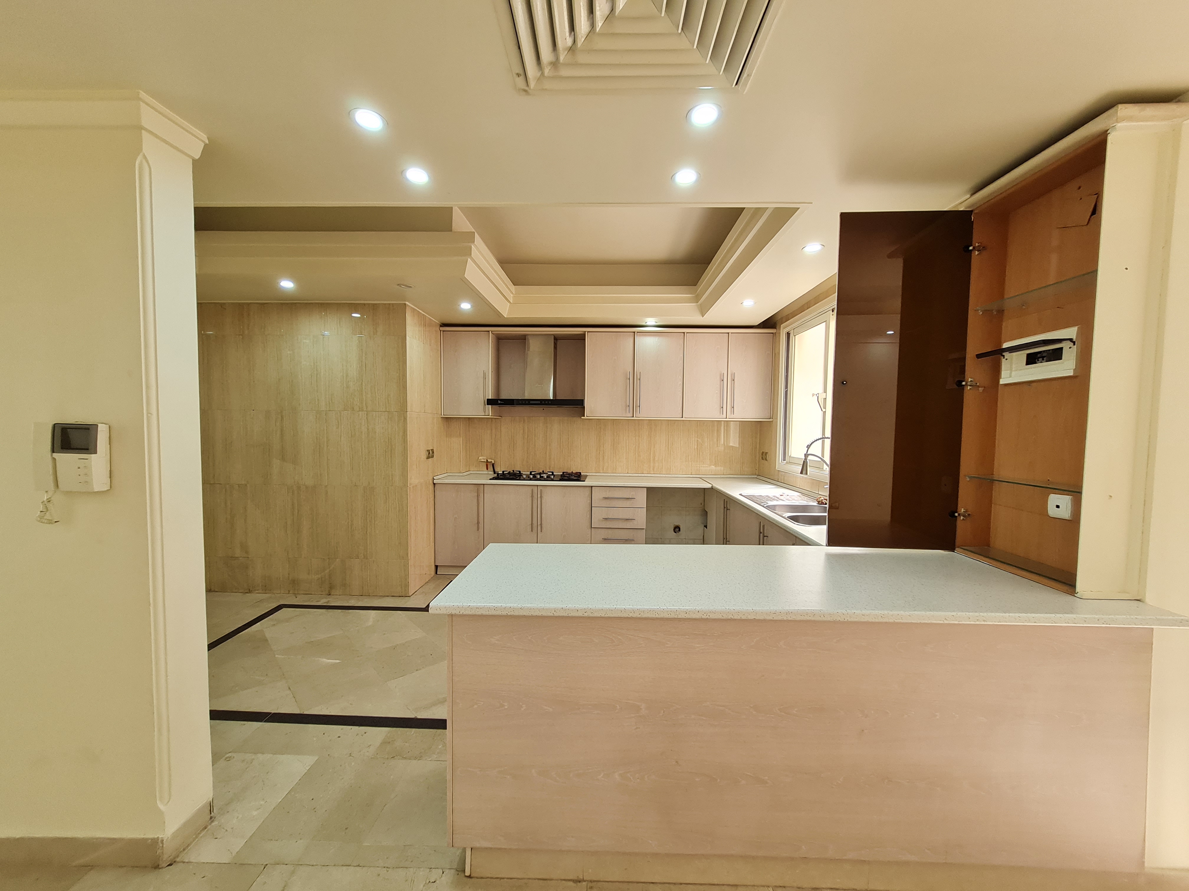 فروش آپارتمان 200 متر دروس تاپ لوکیشن