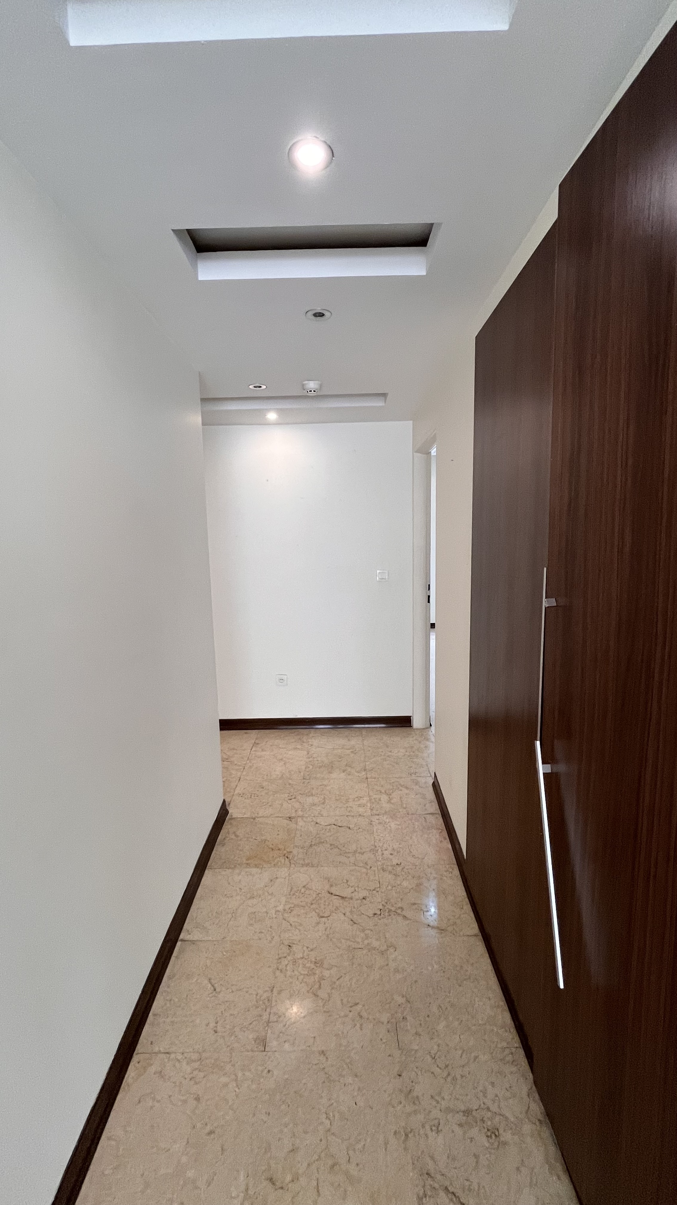 اجاره آپارتمان 180متر هروی 3پارکینگ فول امکانات
