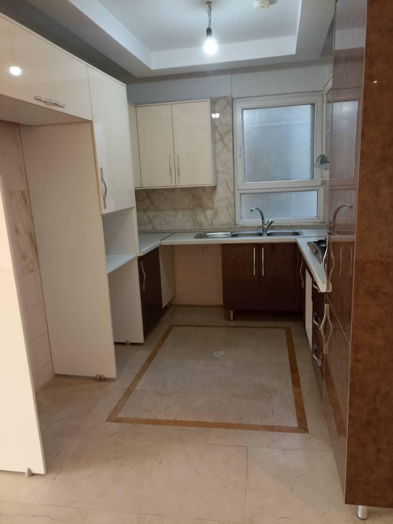 آپارتمان 125متری، 3خوابه، فول امکانات، بازسازی شده