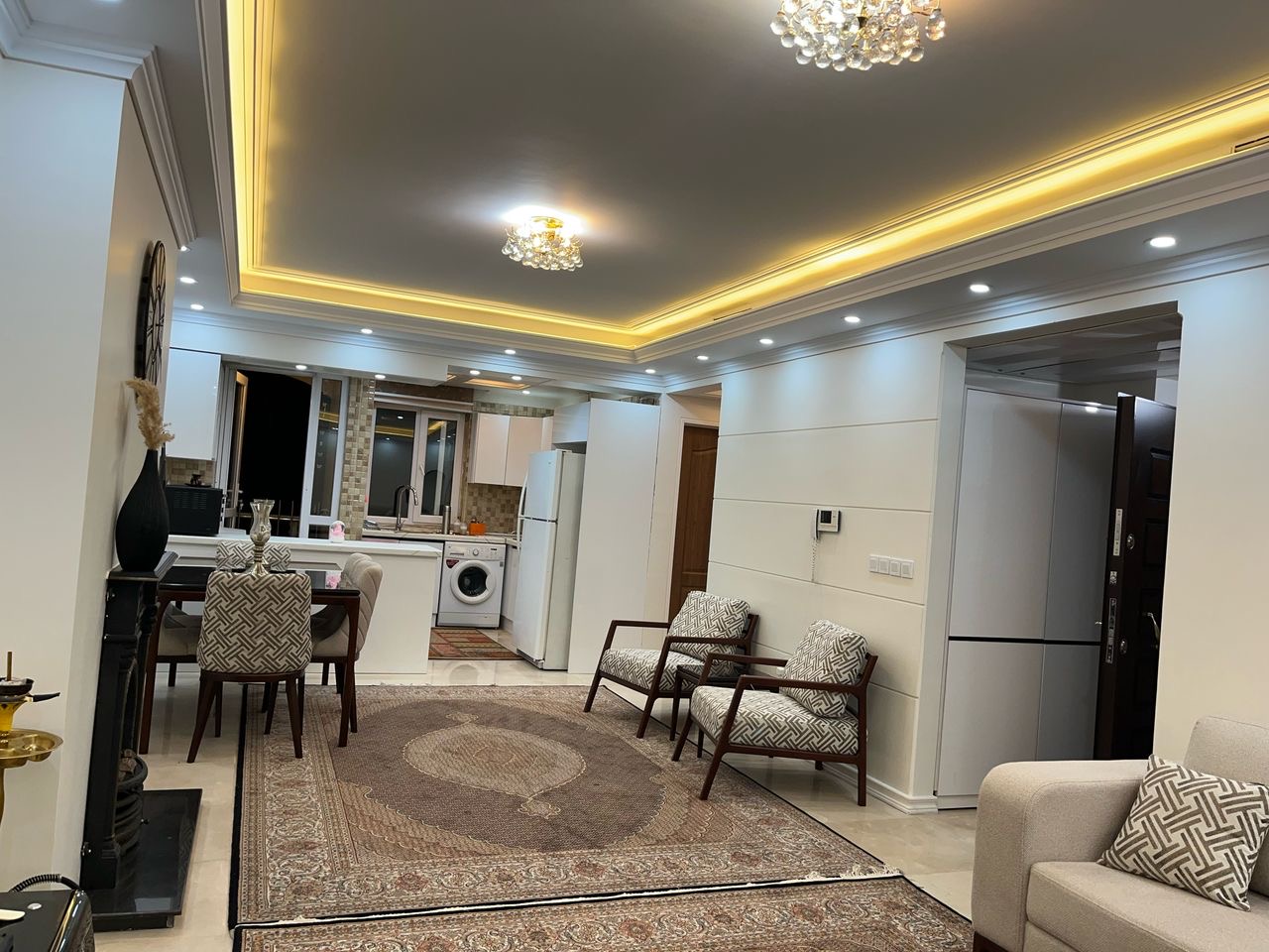 فروش آپارتمان ٧٧متري نياوران