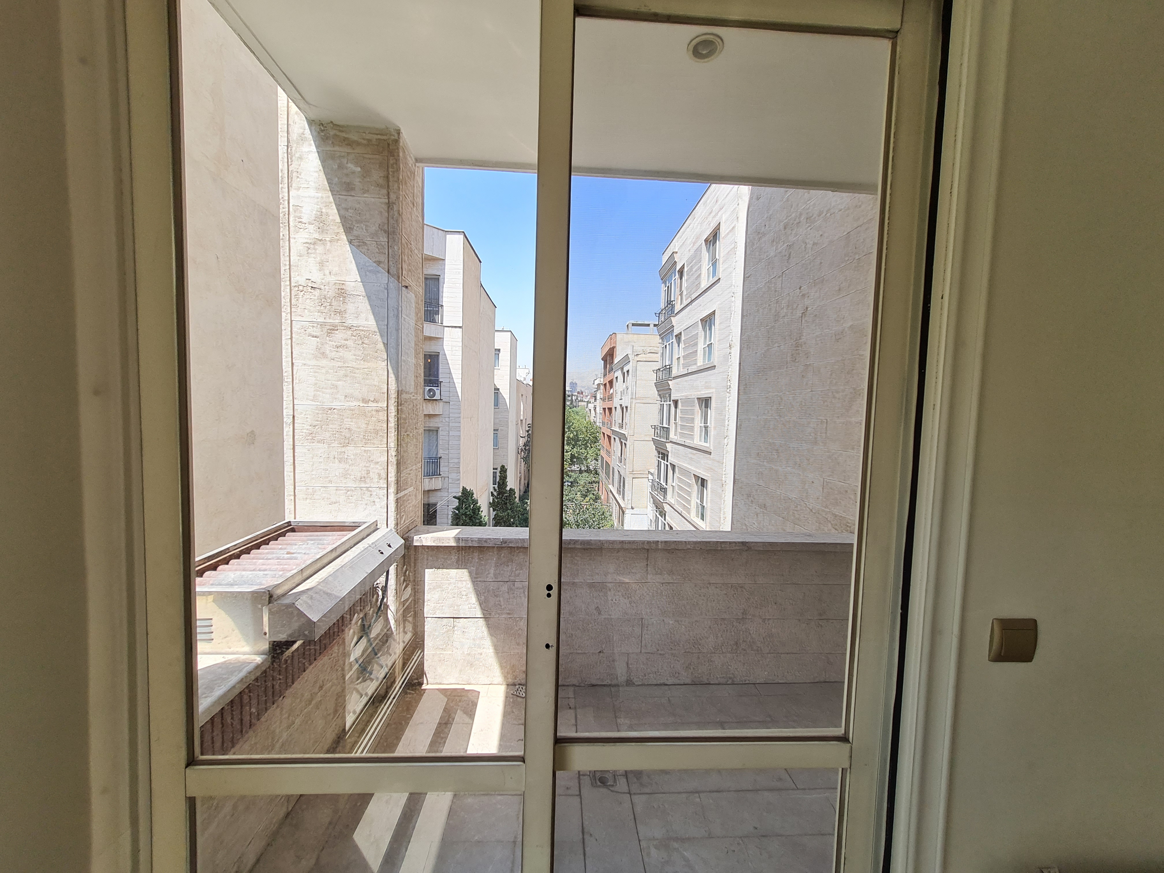 فروش آپارتمان 200 متر دروس تاپ لوکیشن