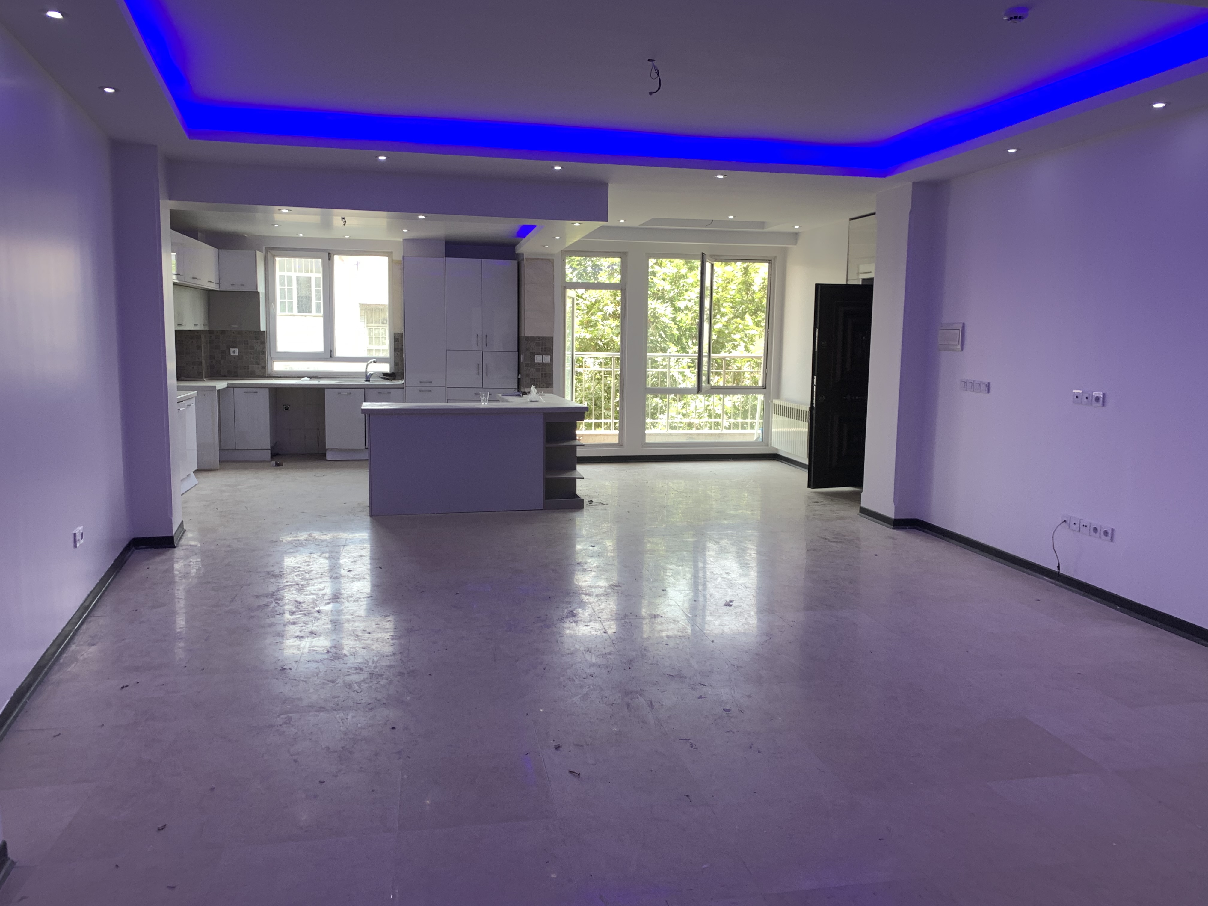 اجاره آپارتمان 130 متر قلهک فول امکانات تخلیه