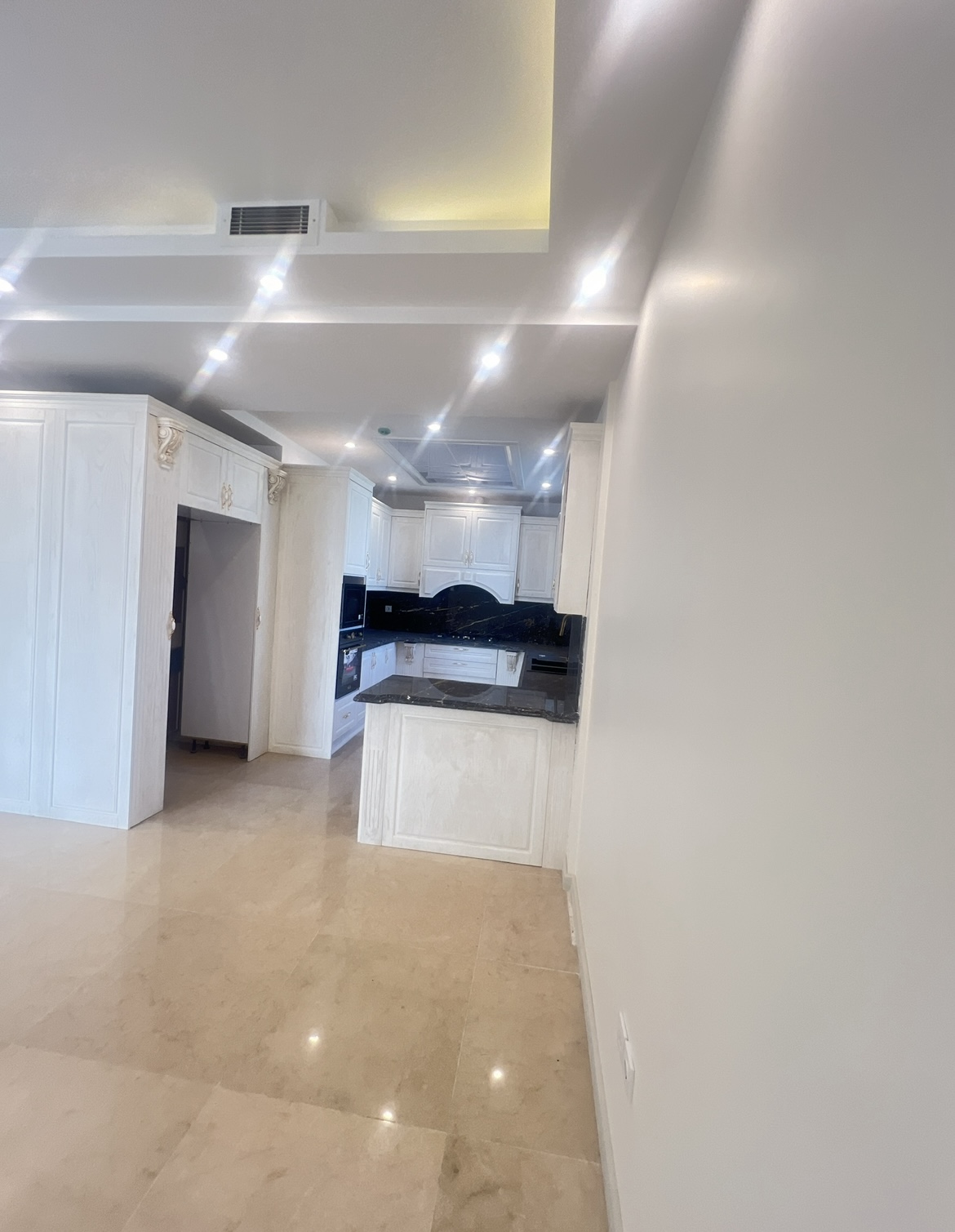 فروش آپارتمان 150 متر دروس 3 خواب 2 پارکینگ سندی