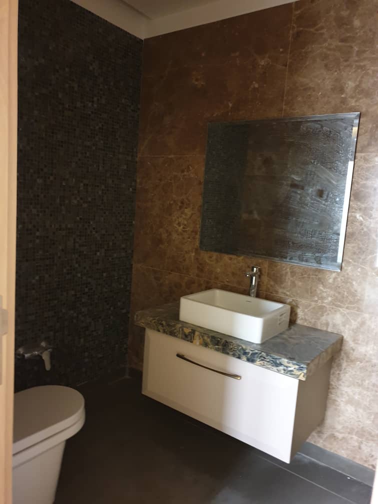 فروش آپارتمان 225متر اقدسیه نوساز ویو دسترسی