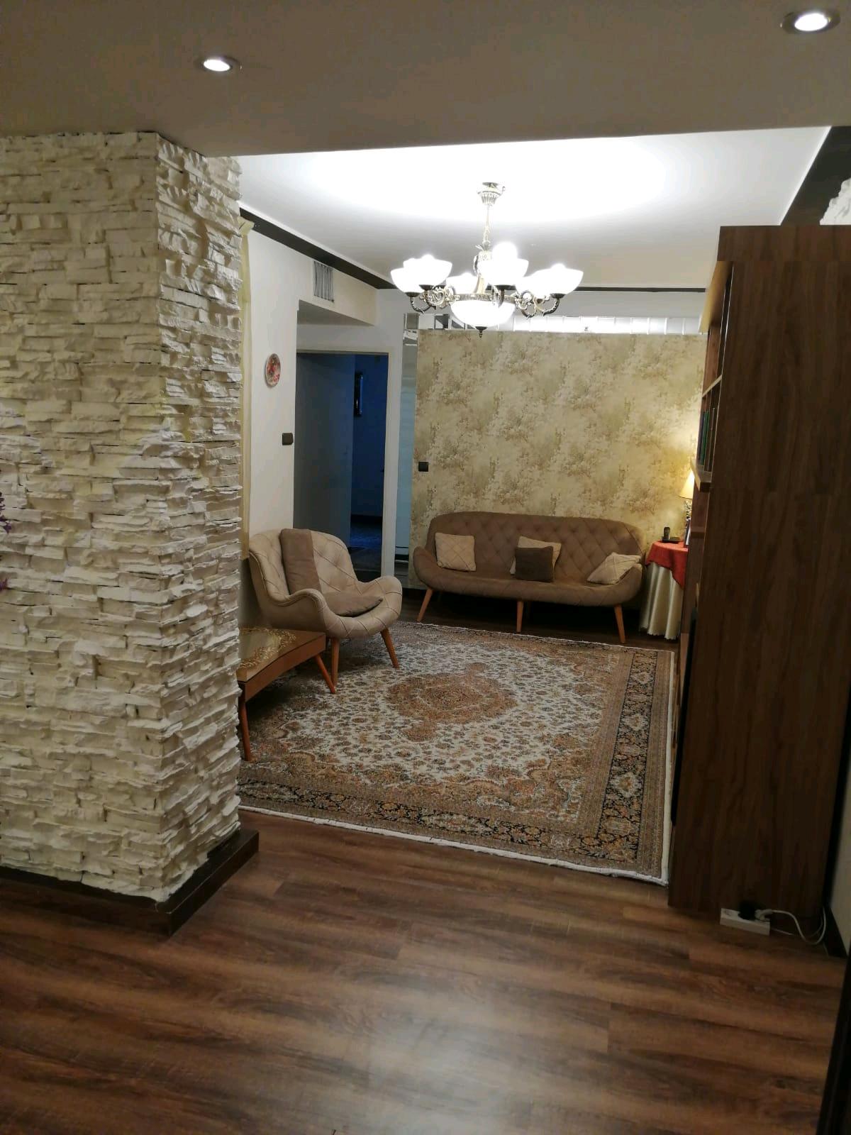 فروش آپارتمان 135 متر جهانتاب دولت تاپ لوکیشن غرق در نور