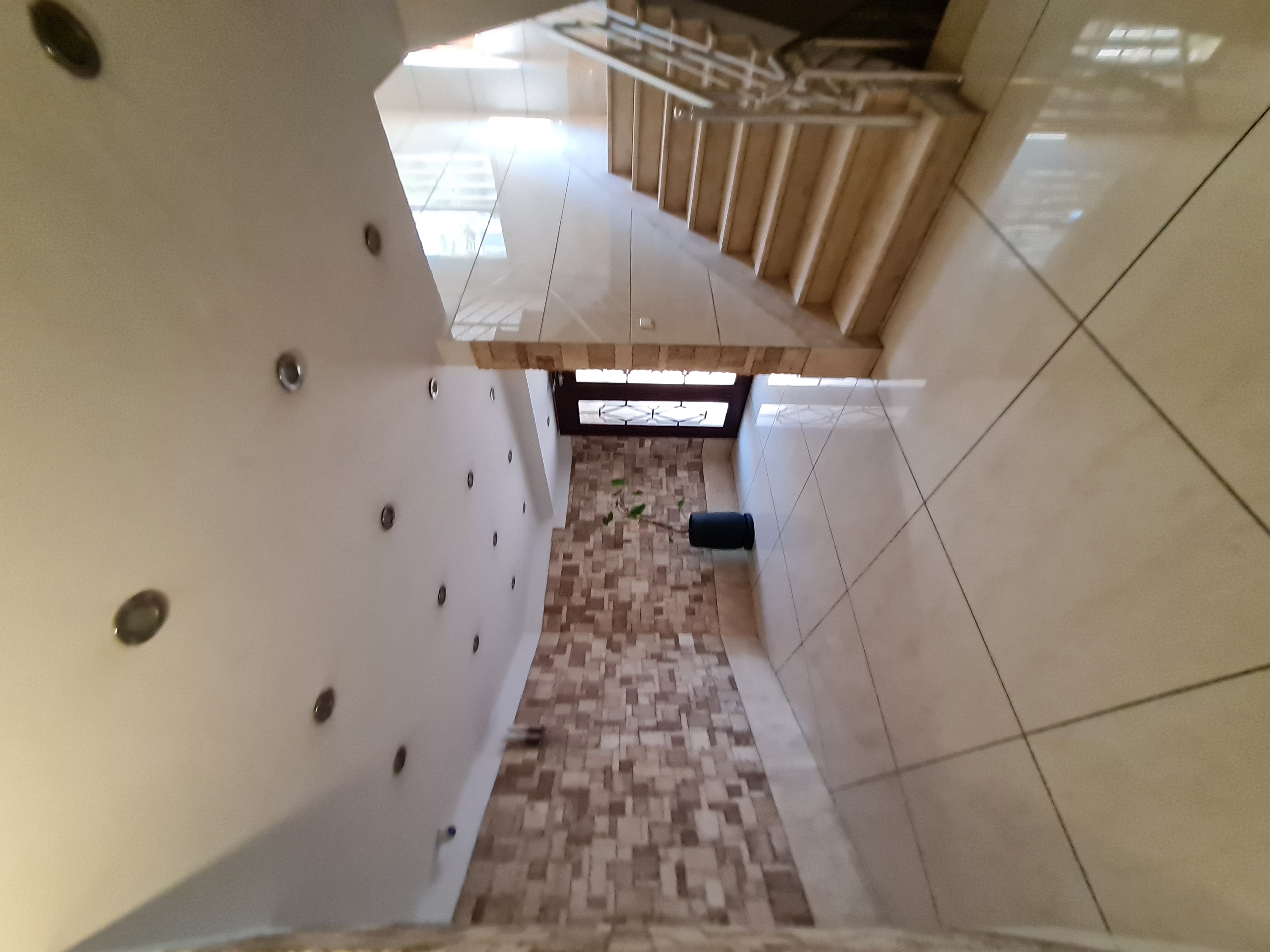 فروش آپارتمان 85 متر تاپ لوکیشن دیباجی