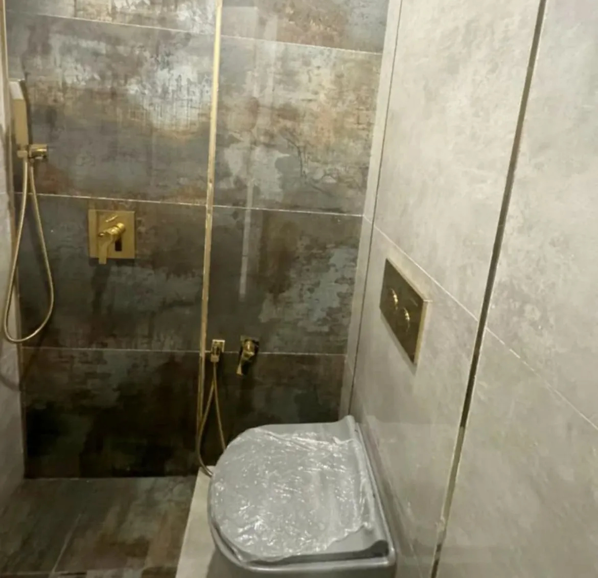 90 متری 2 خواب تاپ لوکیشن منظریه دنج و مشجر