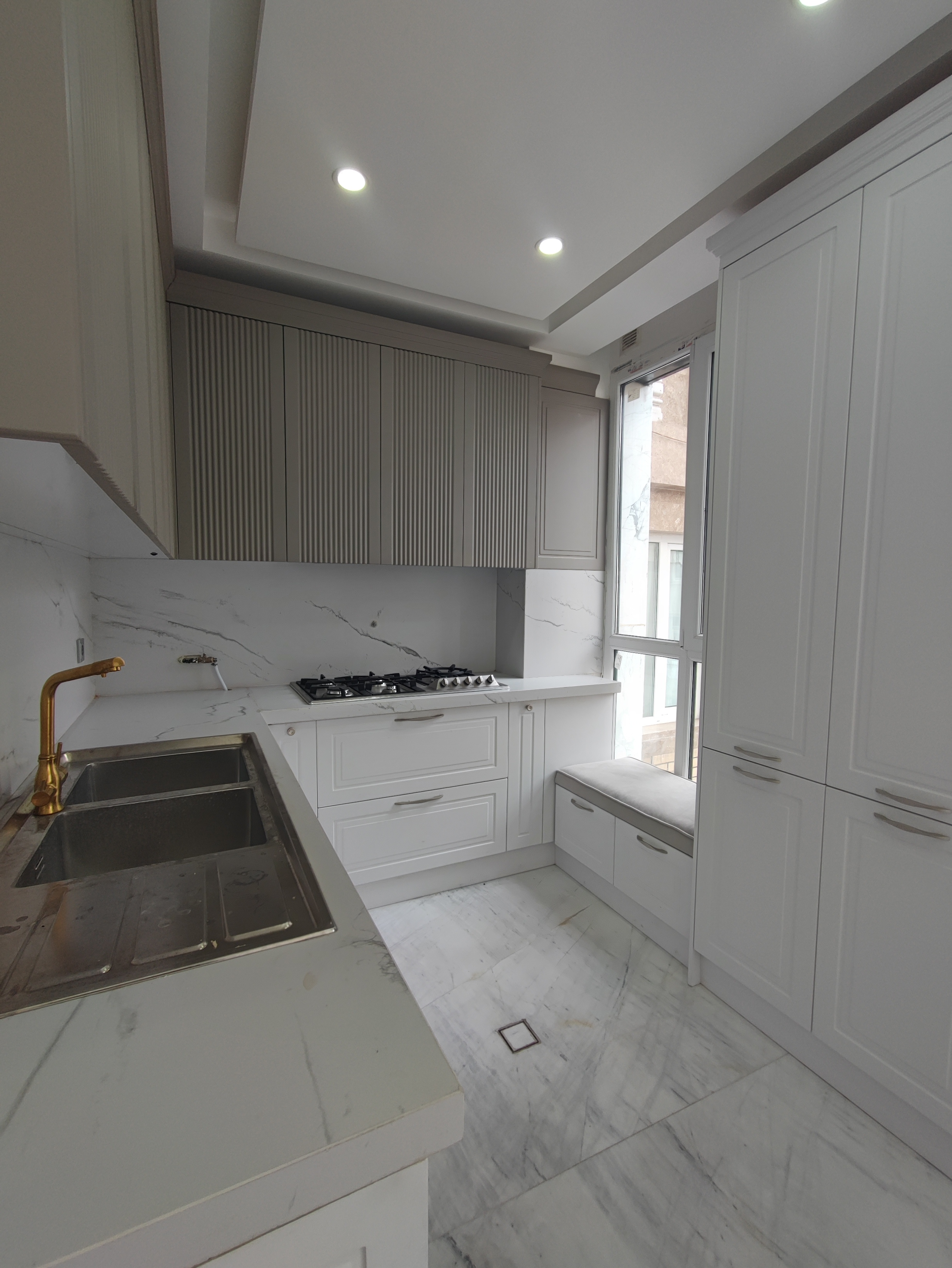 فروش آپارتمان 125متر  نارمک 2پارکینگ