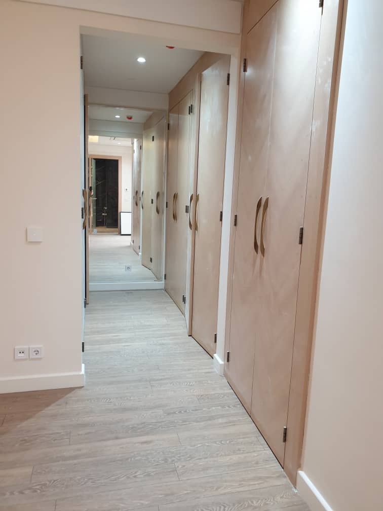 فروش آپارتمان 214 متر کامرانیه لوکیشن عالی ویو و مشرف به شهر