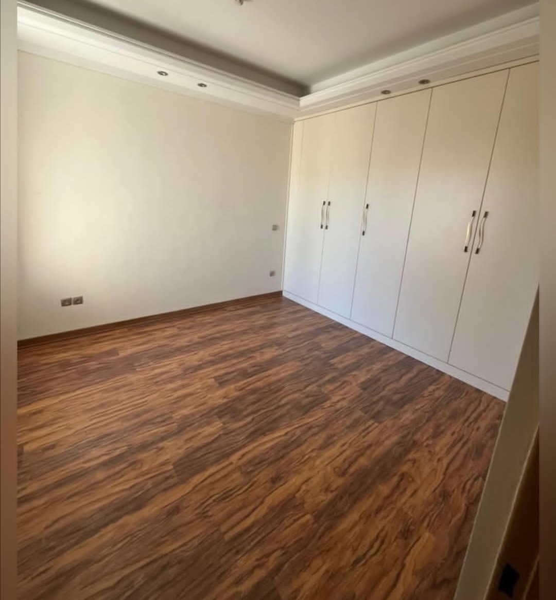 فروش آپارتمان 105متر کیکاووس زیرقیمت  نور و نقشه عالی