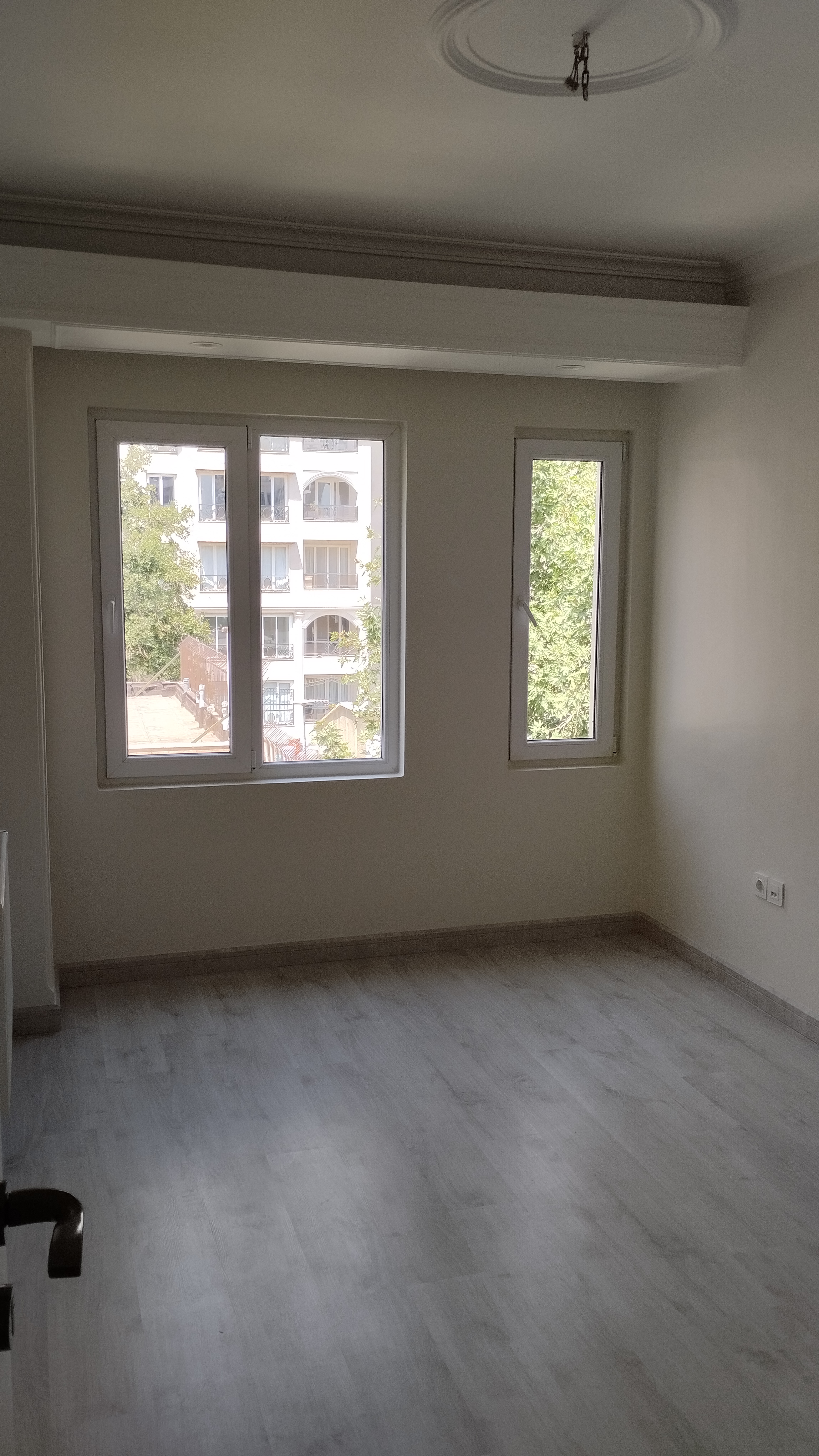 فروش آپارتمان 210 متر گلسنگ نیاوران 3 خواب فول امکانات