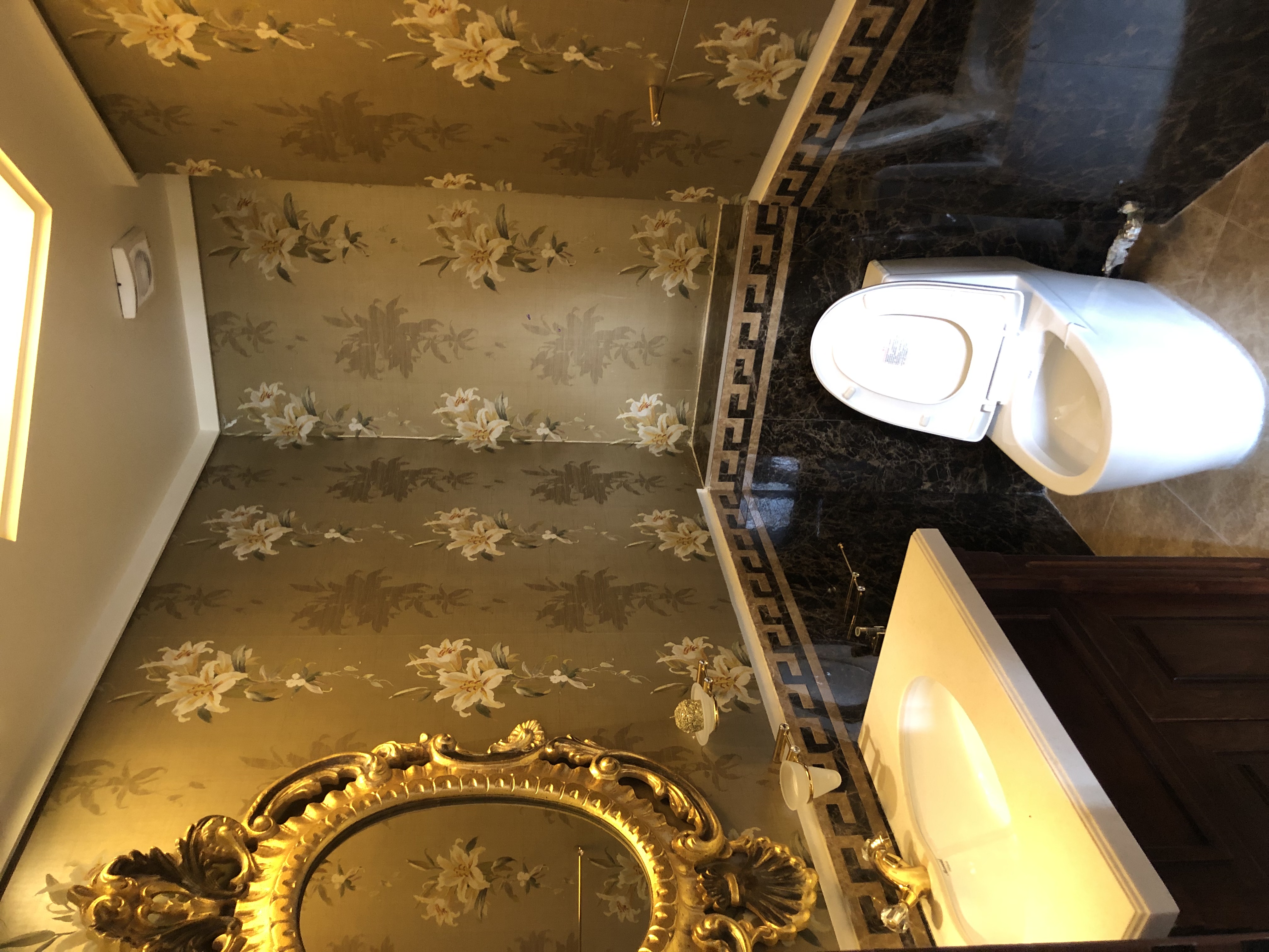 فروش آپارتمان 110 متر شمال کاخ نیاوران خوش نقشه