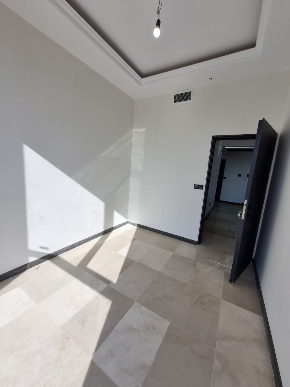 فروش آپارتمان 100 متر نارمک 2 خواب نوساز