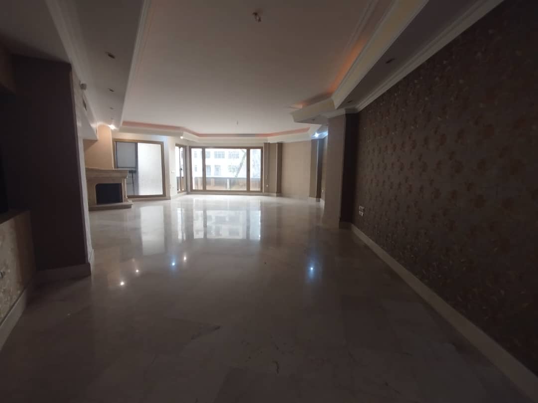 اپارتمان 290 متری چهار خواب تاپ لوکیشن