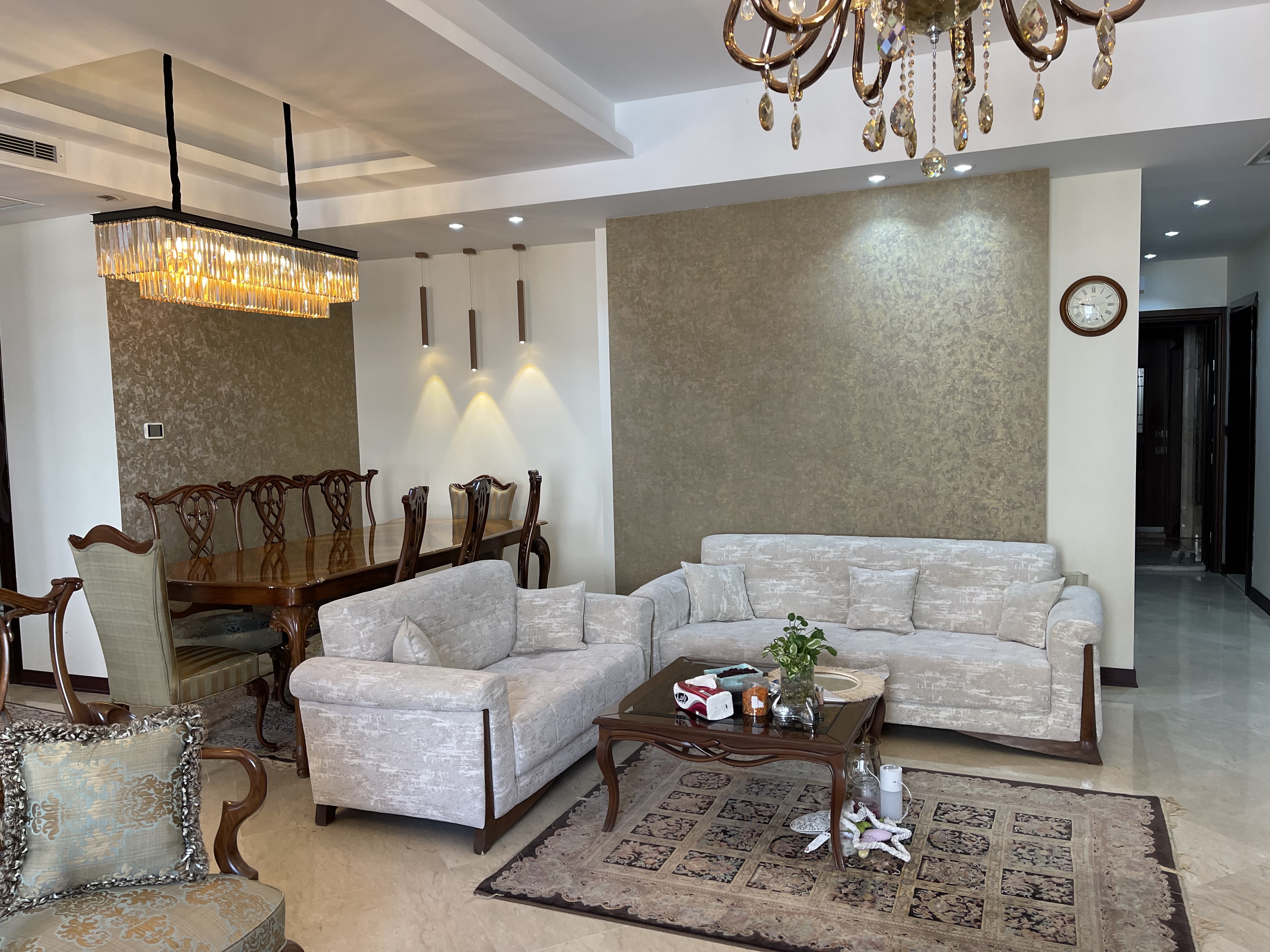 فروش آپارتمان در نیاوران