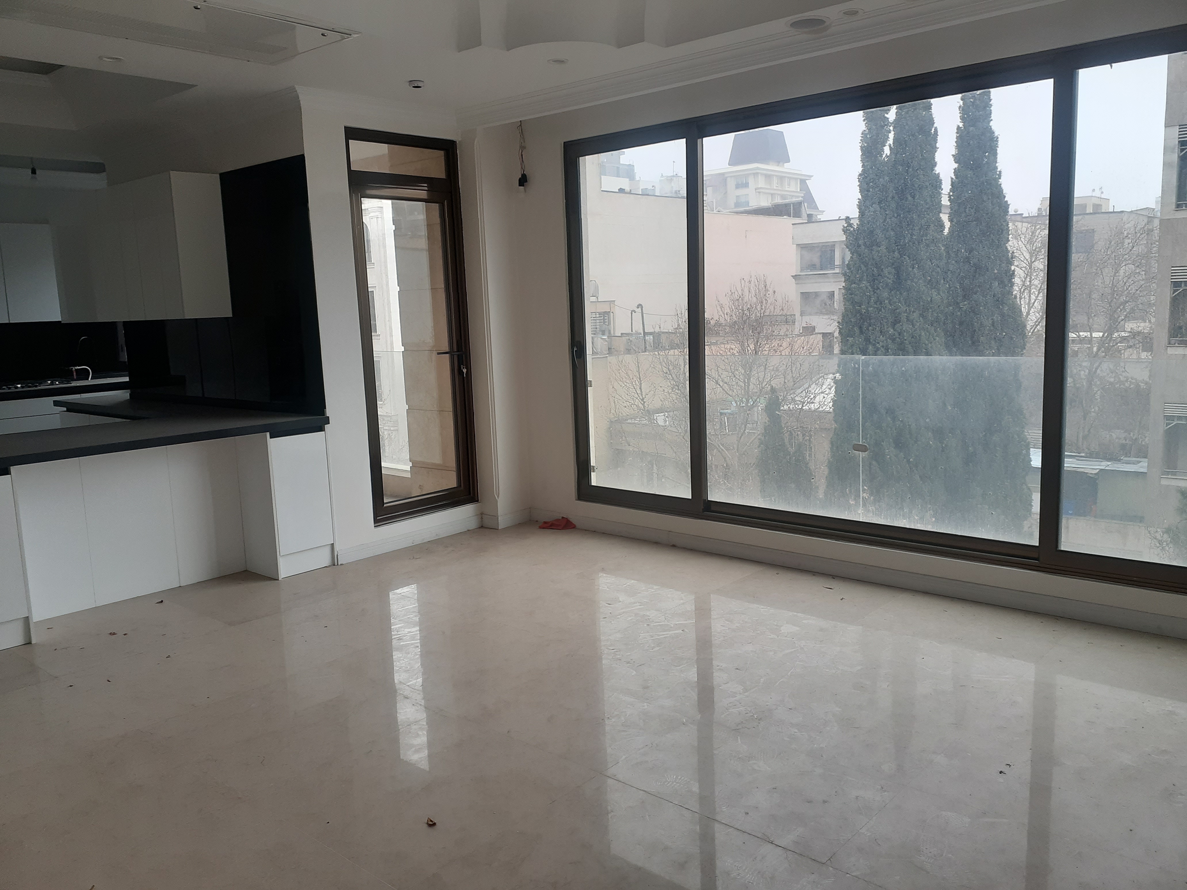 فروش آپارتمان 130 متر دروس نوساز 2پارکینگ