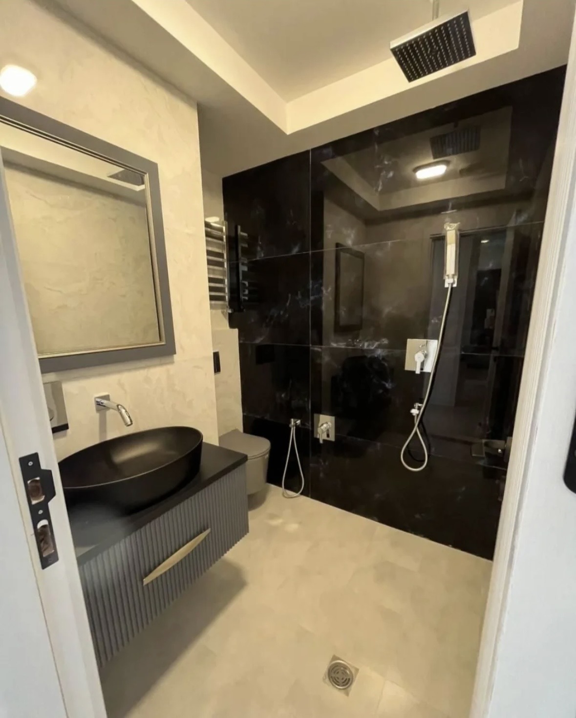 فروش آپارتمان 170متر دیباجی خوش نقشه