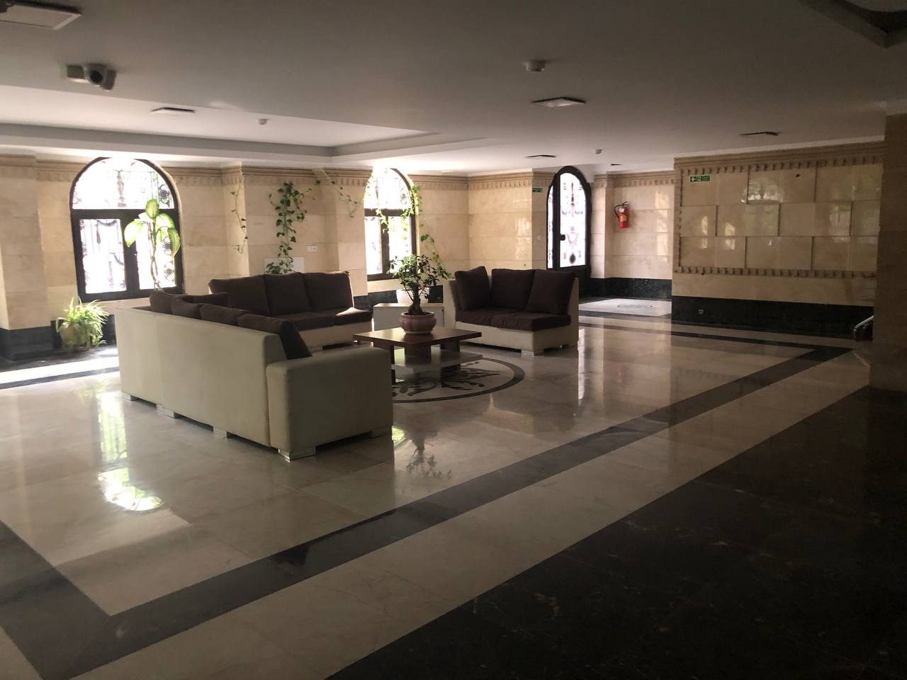 فروش آپارتمان 134 متر 3خواب مستر جهانتاب ورودی لابی