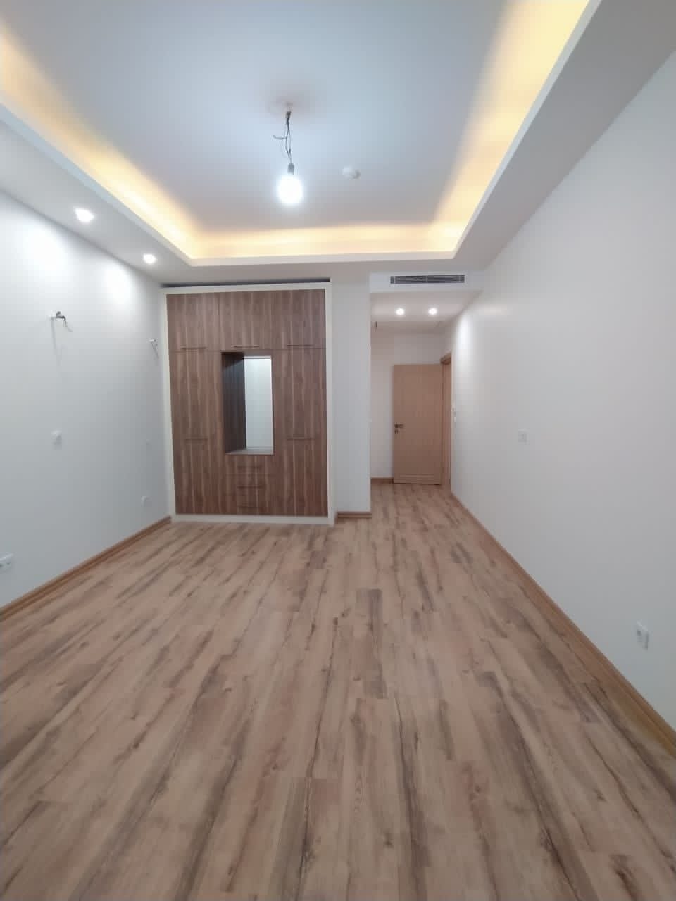 اجاره آپارتمان 160 متر نیاوران پنجره قدی نور جنوب