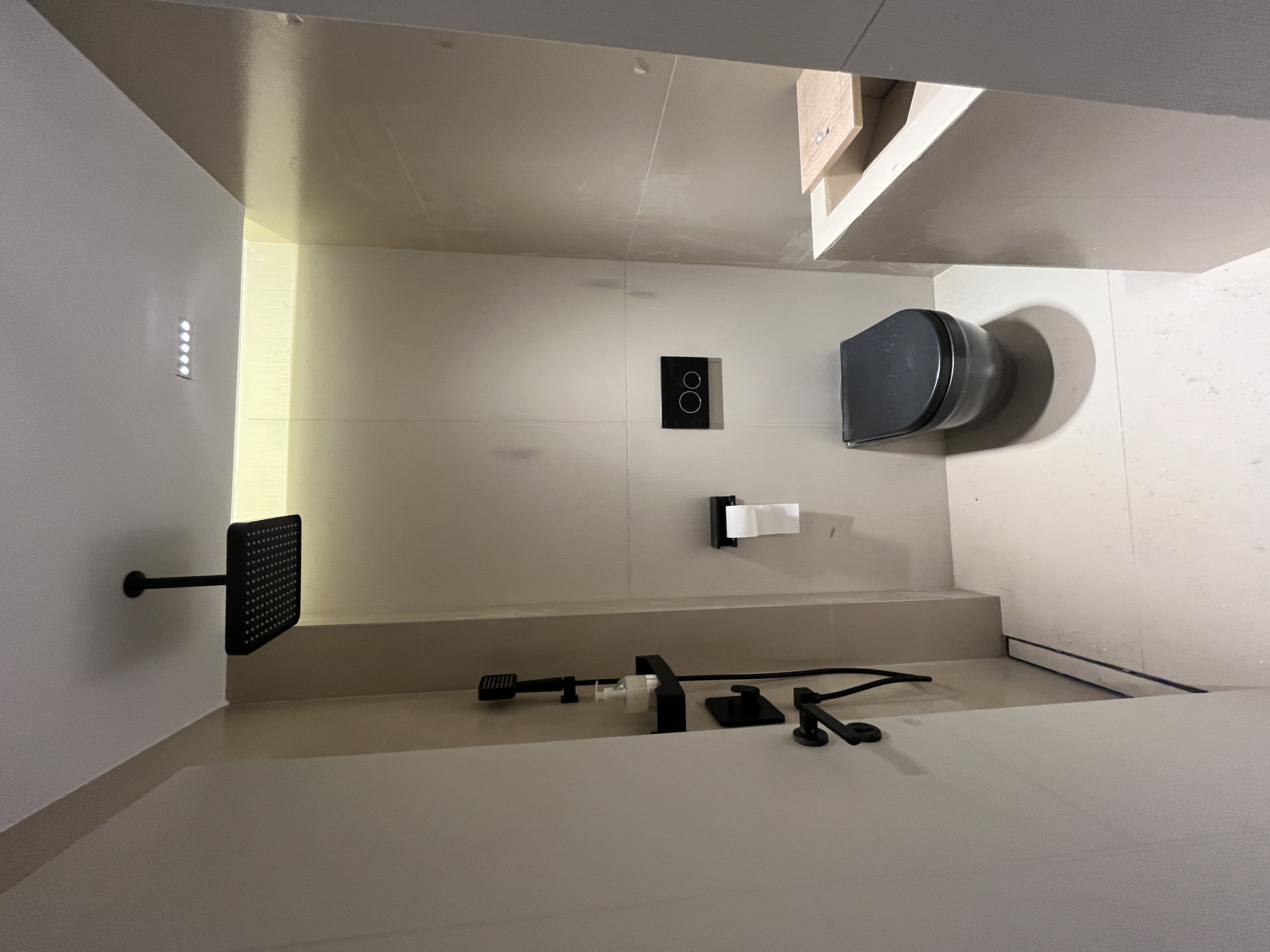 80 متر 2 خواب فول بازسازی