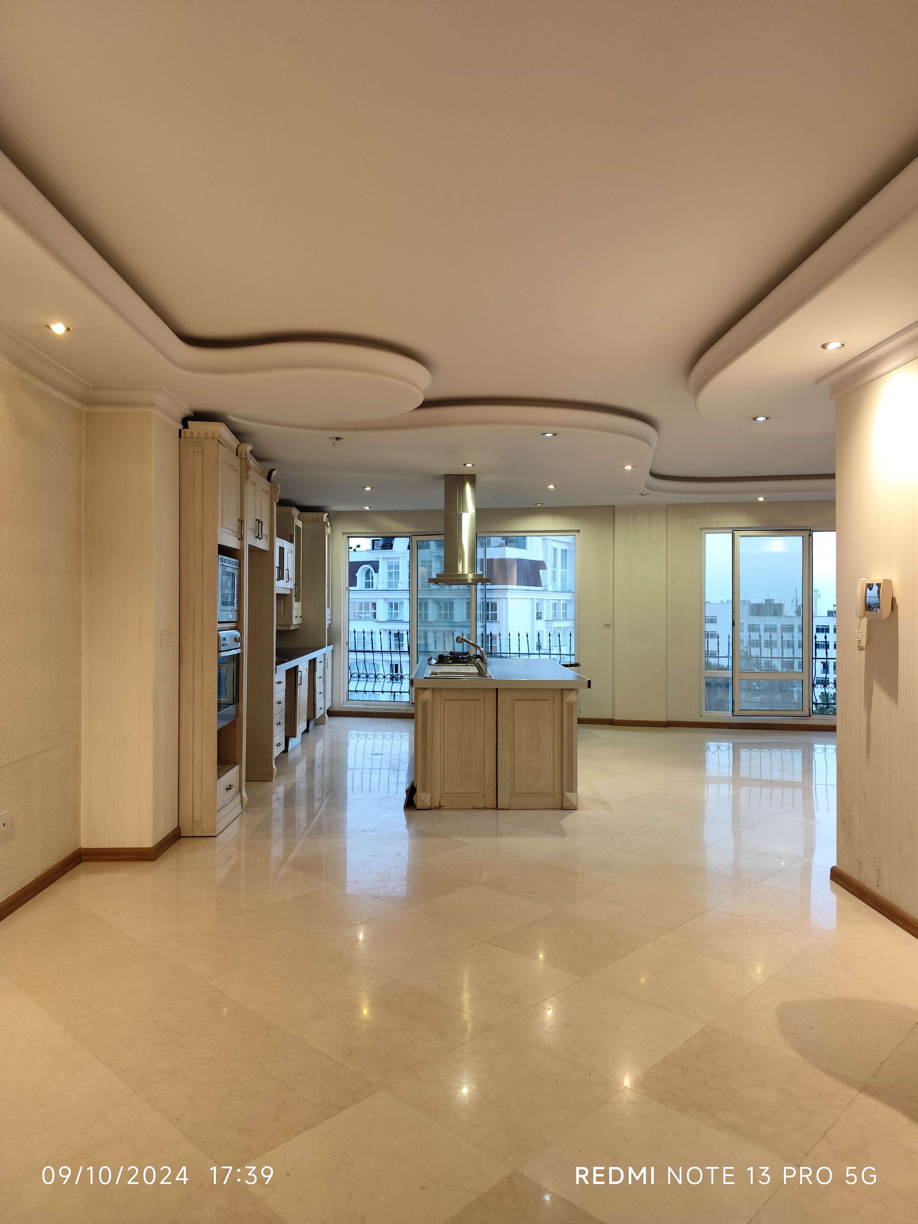 اجاره آپارتمان 135 متر نیاوران تاپ لوکیشن تک واحدی