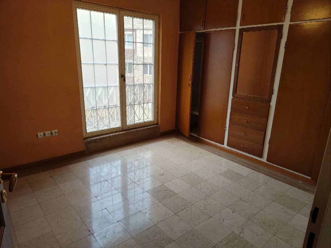 فروش آپارتمان 160 متر اندرزگو 4 پارکینگ سندی