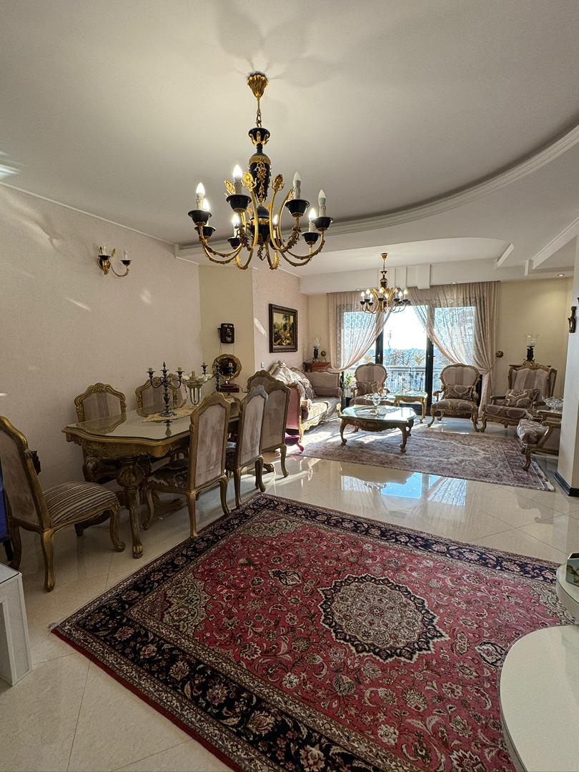 فروش آپارتمان 130 متر آجودانیه تاپ لوکیشن