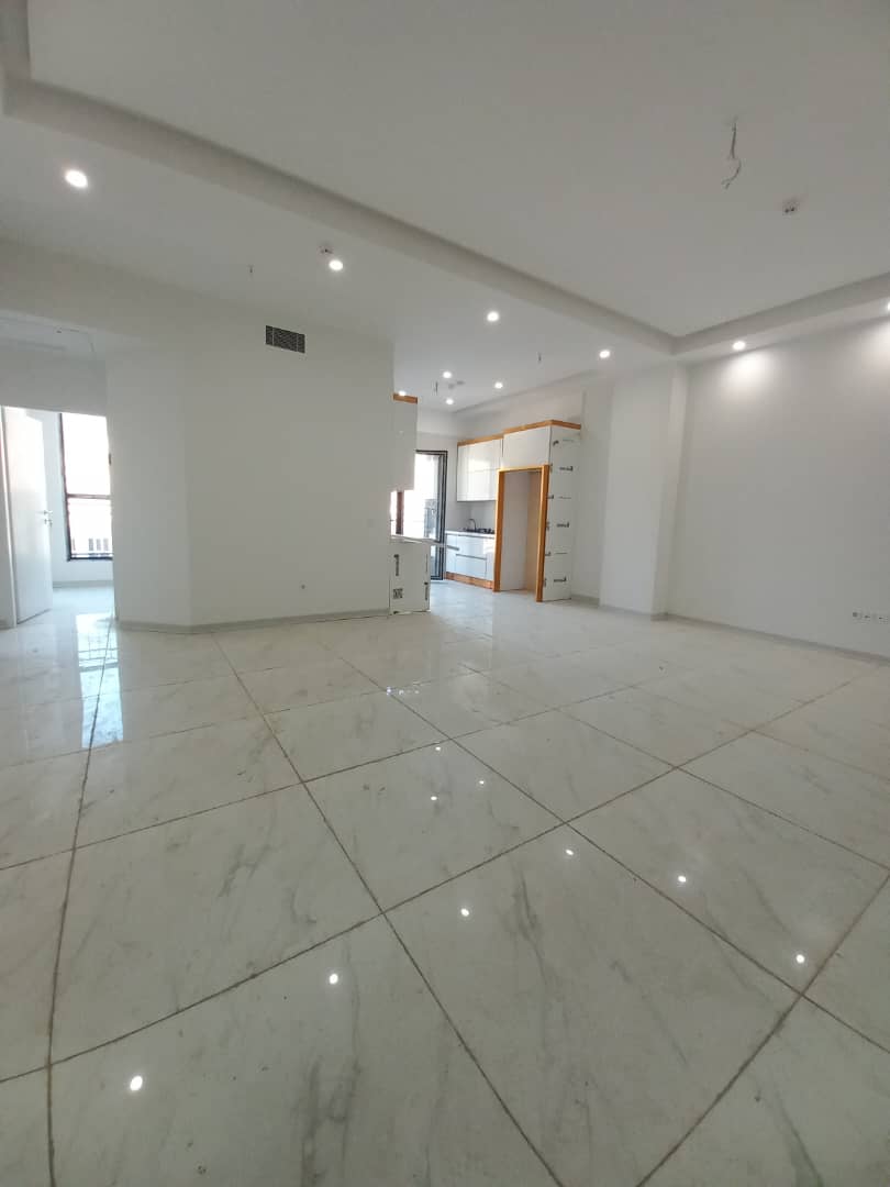 فروش 97متر 2 خواب نوساز ویو کل شهر لویزان
