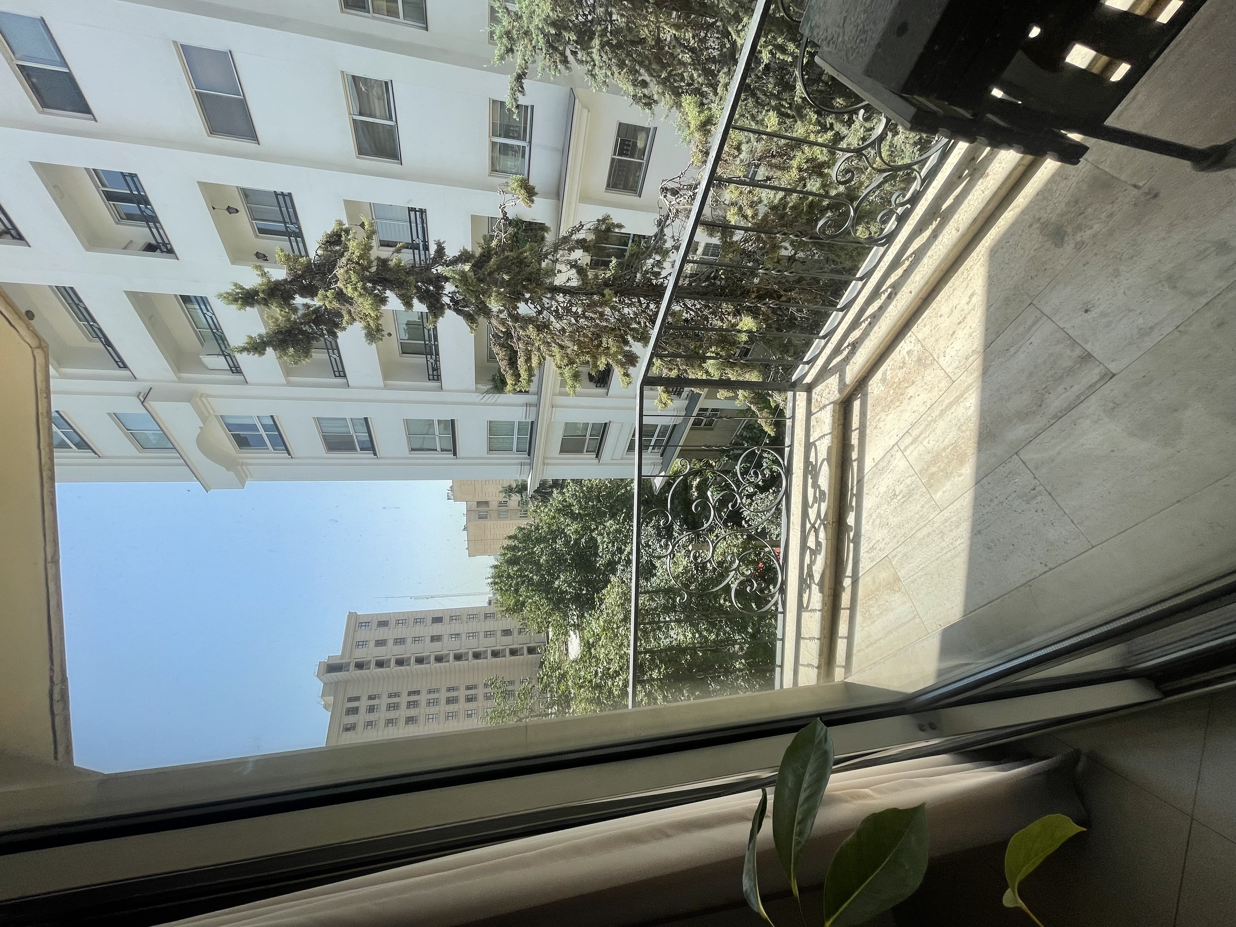 فروش اپارتمان 181متر زعفرانیه 1مستر نقشه بی نظیر