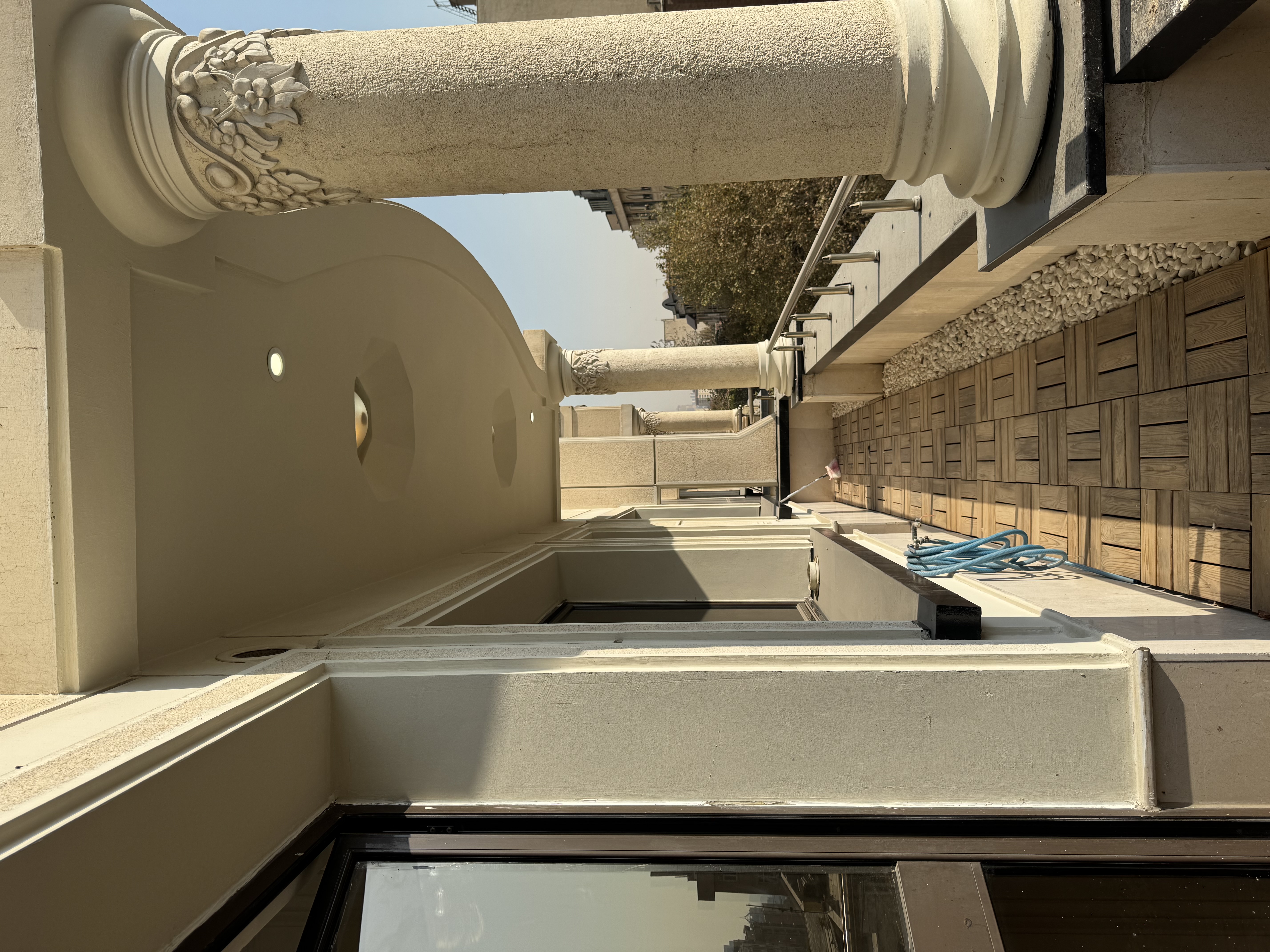 فروش آپارتمان 250 متر آجودانیه چهارخواب