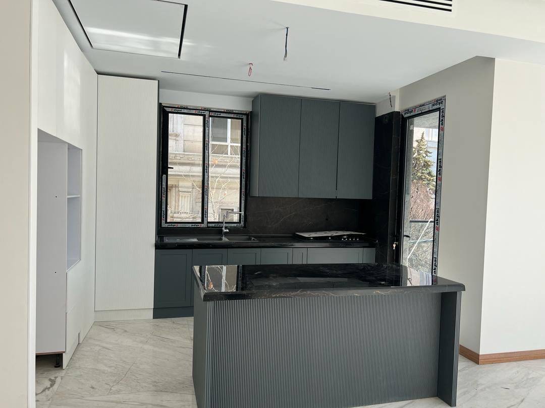 فروش آپارتمان 120متر فرمانیه فول مشاعات