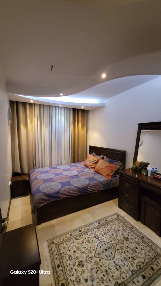 فروش آپارتمان 88متر 2خواب اختیاریه بسیار خوش نقشه غرق در نور آفتاب