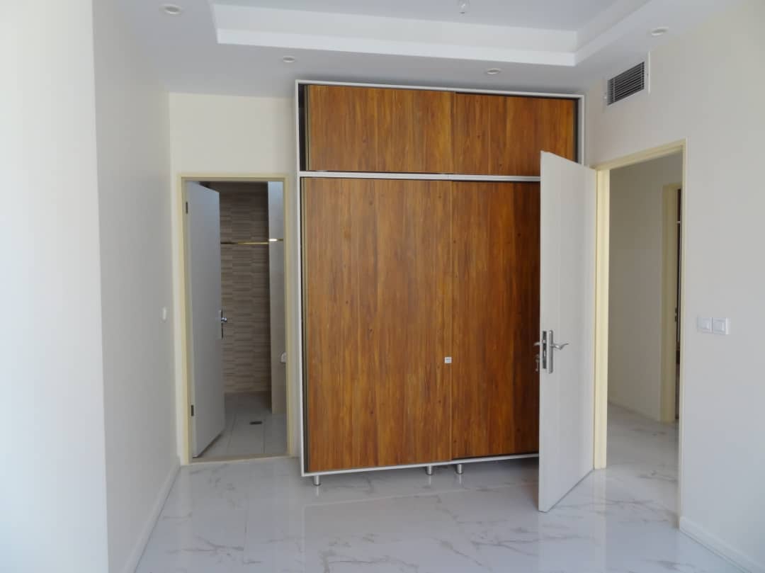 رهن آپارتمان165متری /سه خواب /کلید نخورده