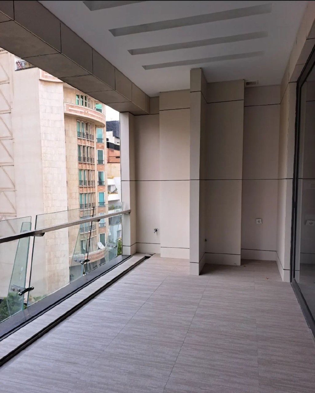 اجاره آپارتمان 200 متری در نیاوران