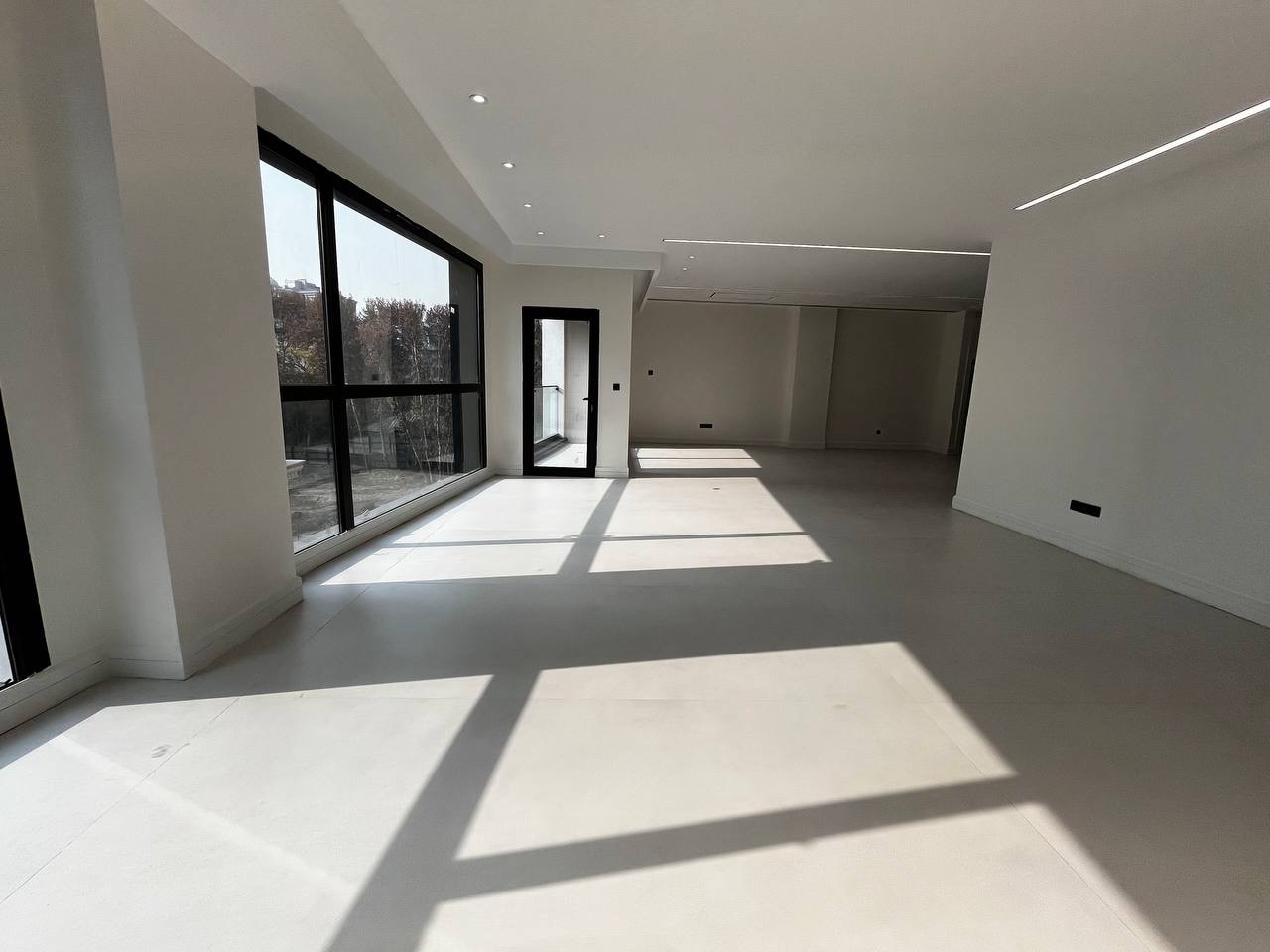 فروش آپارتمان 230متر فرمانیه فول مشاعات