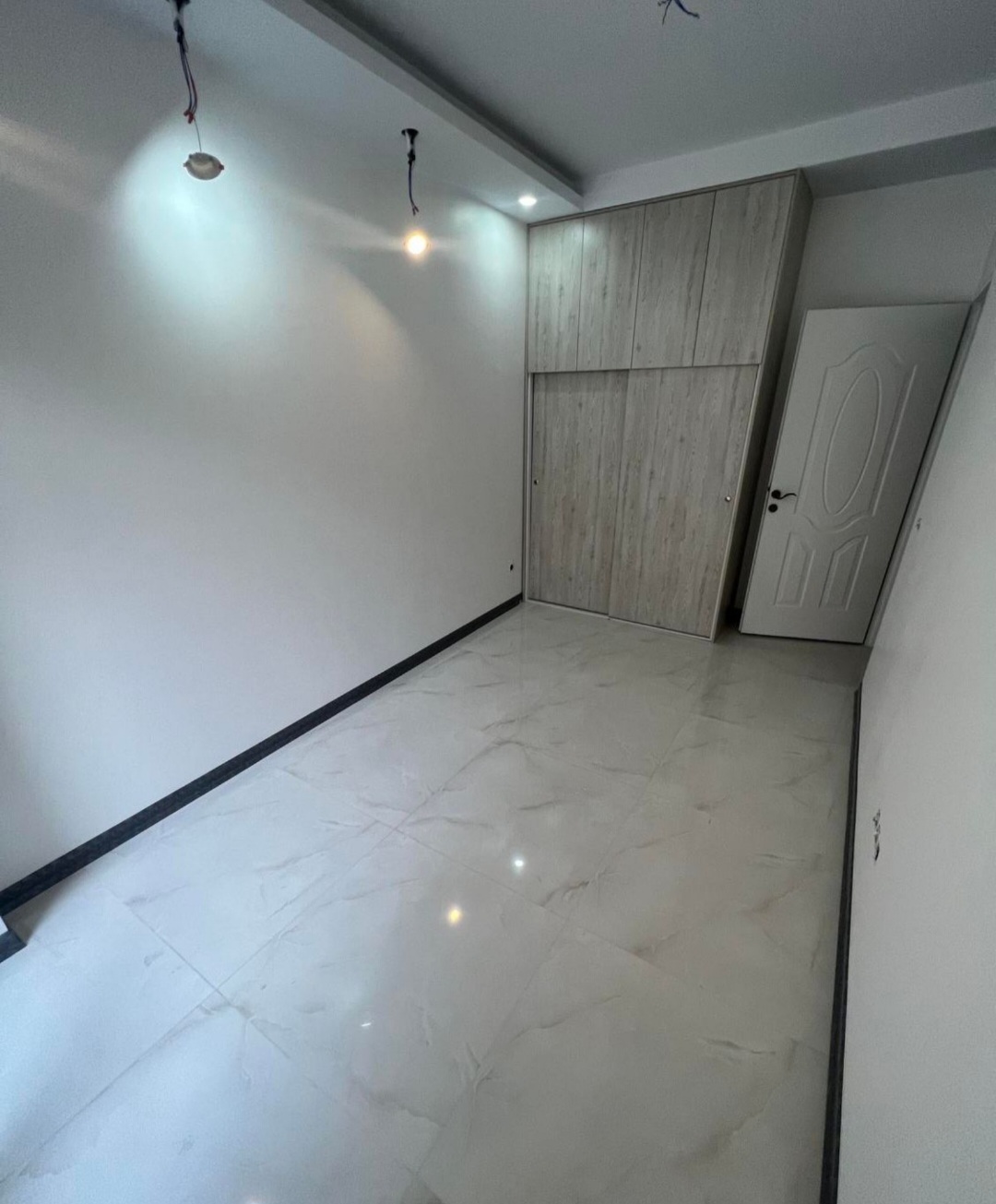 فروش آپارتمان 136 متر دردشت 3 خواب فول امکانات