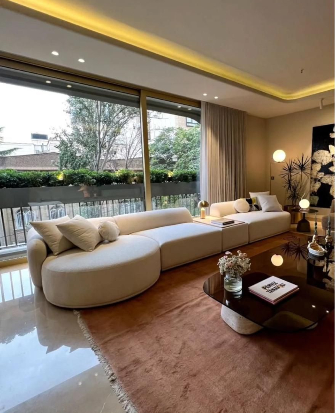 اجاره اپارتمان 270متر اقدسیه فول امکانات