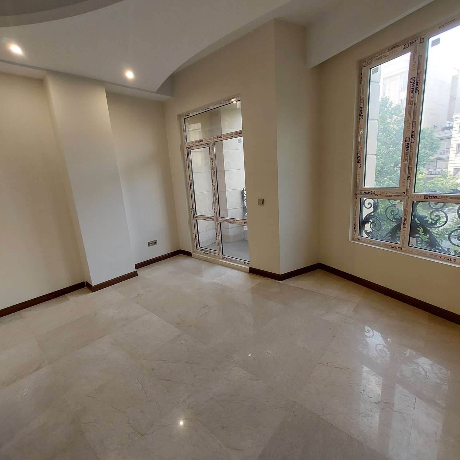 فروش آپارتمان 126 متر دیباجی جنوبی تاپ لوکیشن