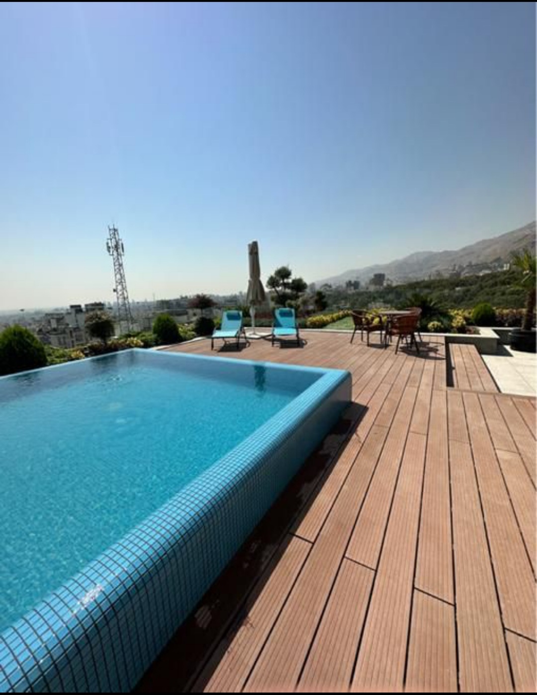 نیاوران برجباغ ابر لاکچری 256 مدرن لوکیشن اول ویو 42 متر تراس