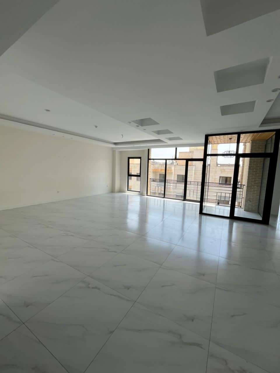 اجاره آپارتمان 200 متر نیاوران سه خواب مدرن