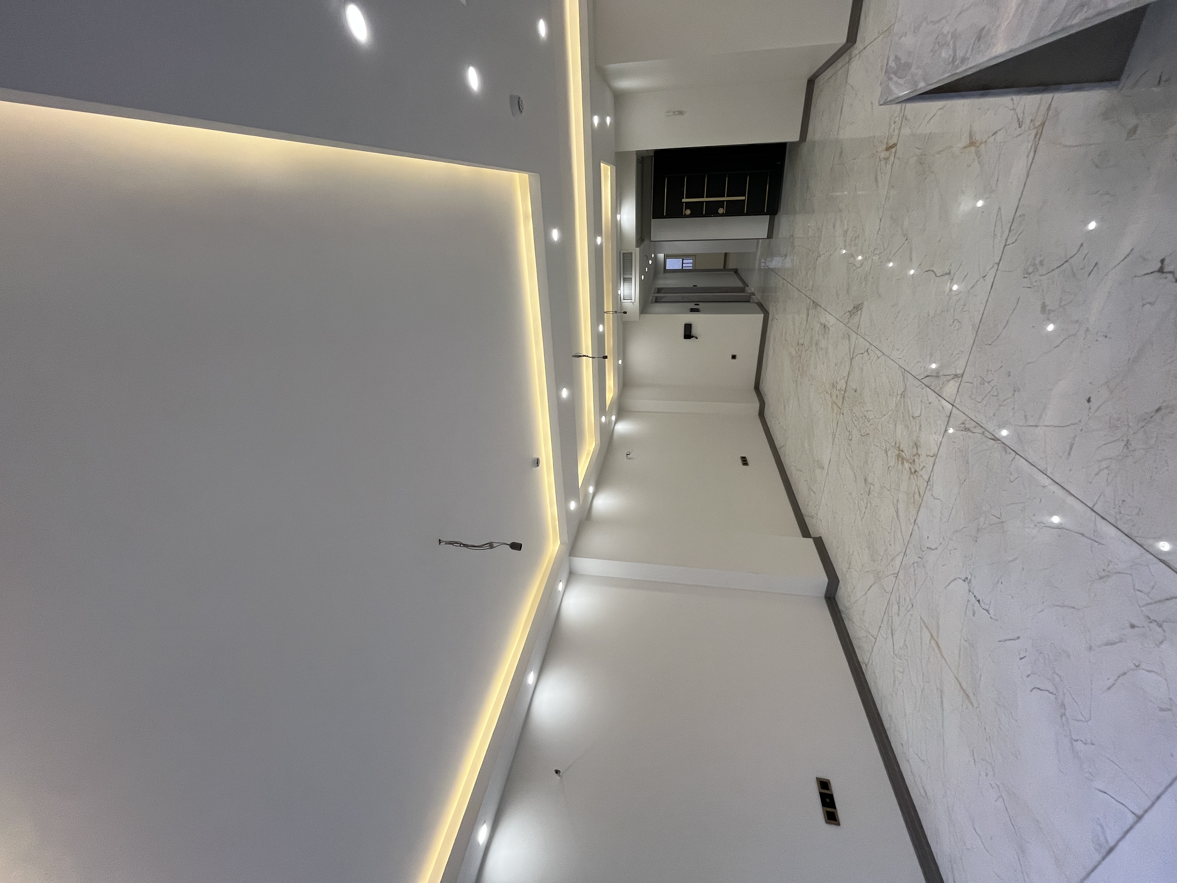 اجاره آپارتمان 124 متری نوساز فول امکانات تاپ لوکیشن